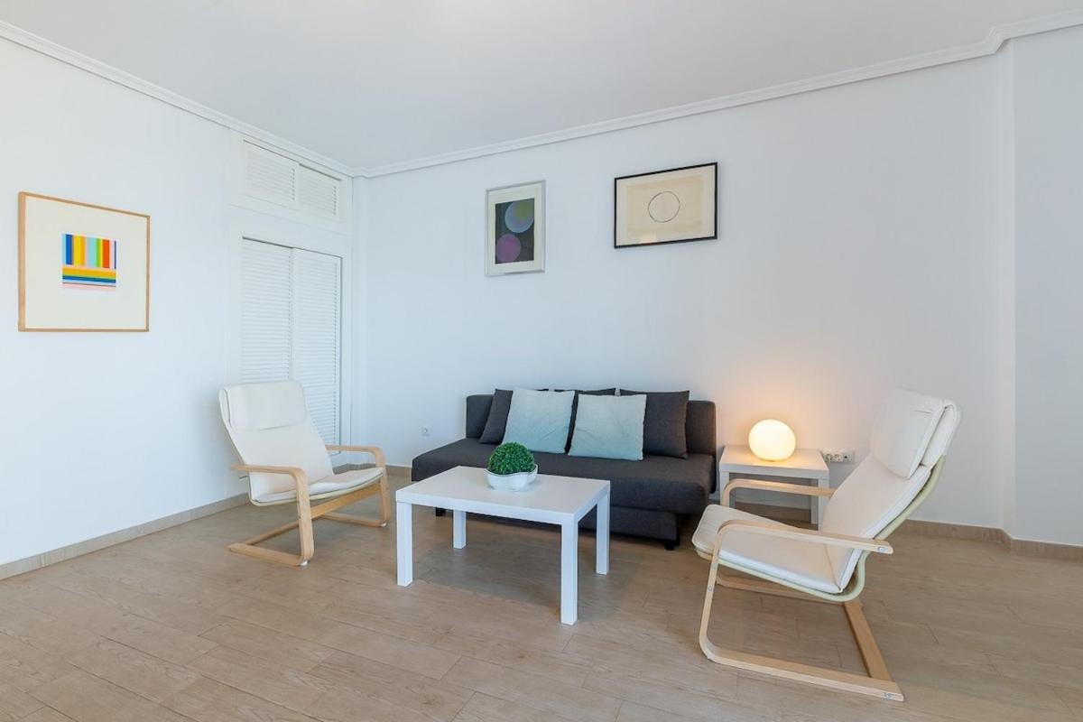 ¡magníficas Vistas Al Mar! Piscina Y Wifi Gratis Apartamento Torremolinos