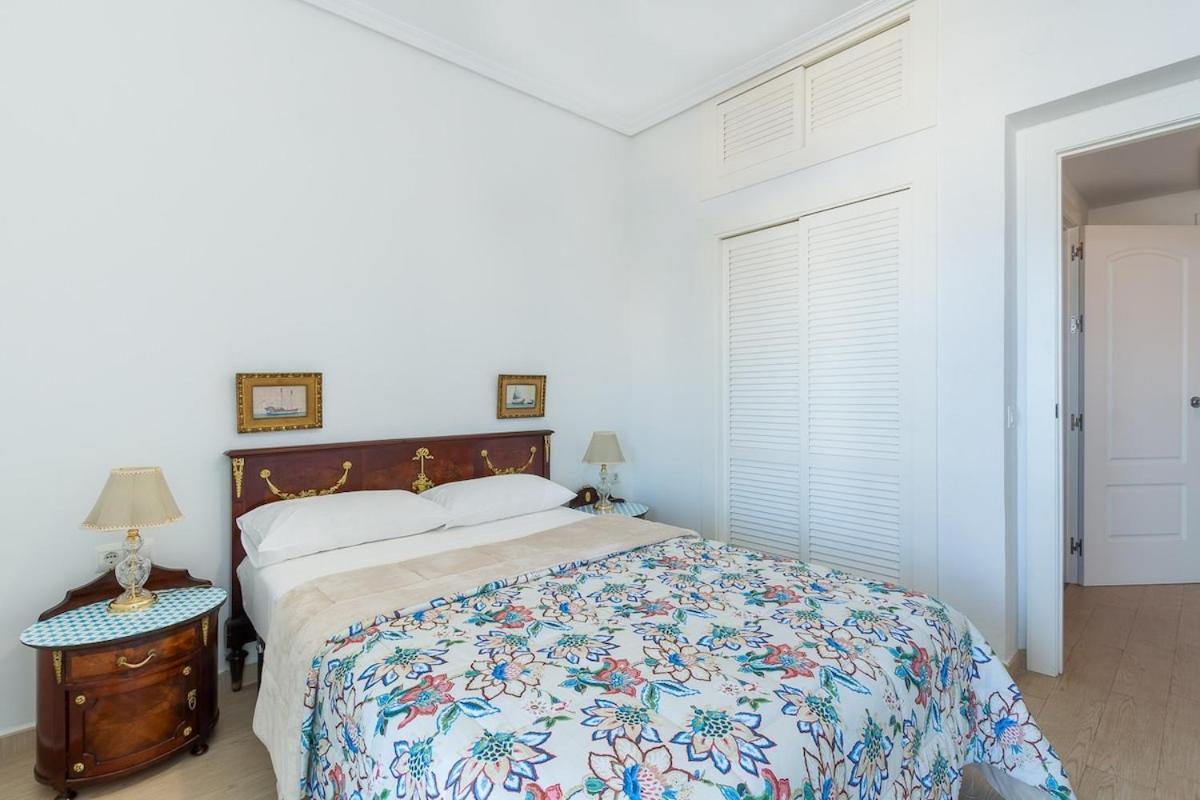 ¡magníficas Vistas Al Mar! Piscina Y Wifi Gratis Apartamento *