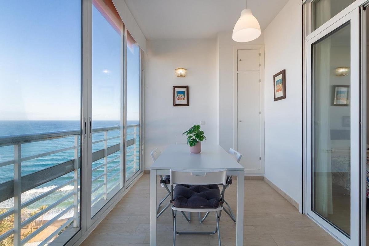 Apartamento ¡magníficas Vistas Al Mar! Piscina Y Wifi Gratis Torremolinos