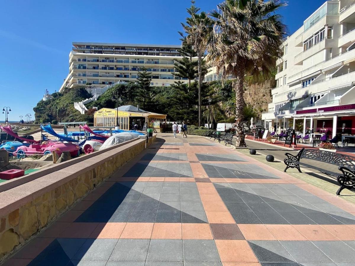 ¡magníficas Vistas Al Mar! Piscina Y Wifi Gratis Apartamento Torremolinos