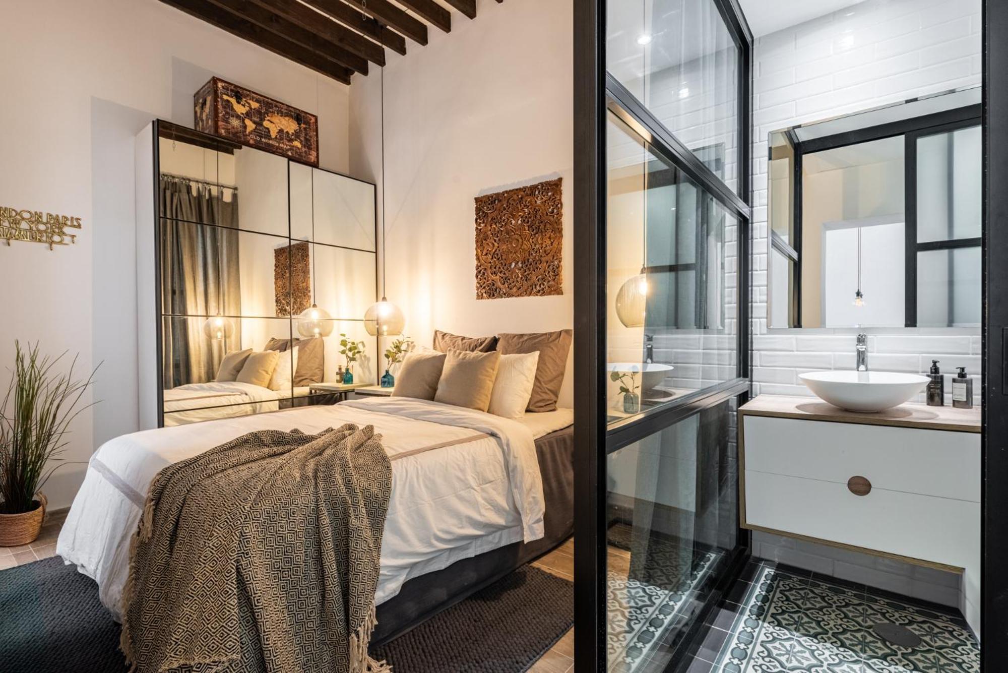 Location Centric Apartment Malaga