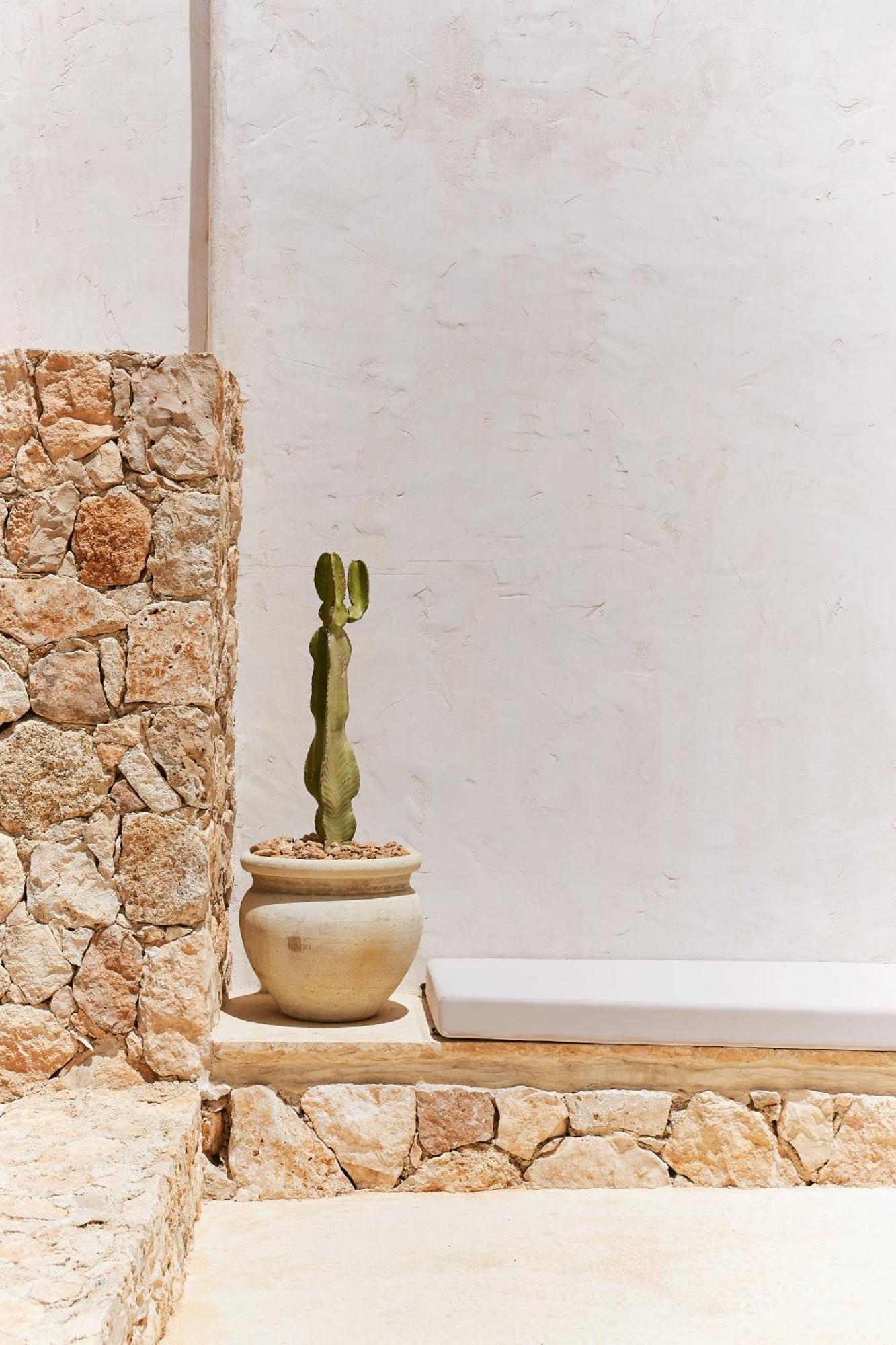Equilicua Hotel Agua Amarga (Almeria)