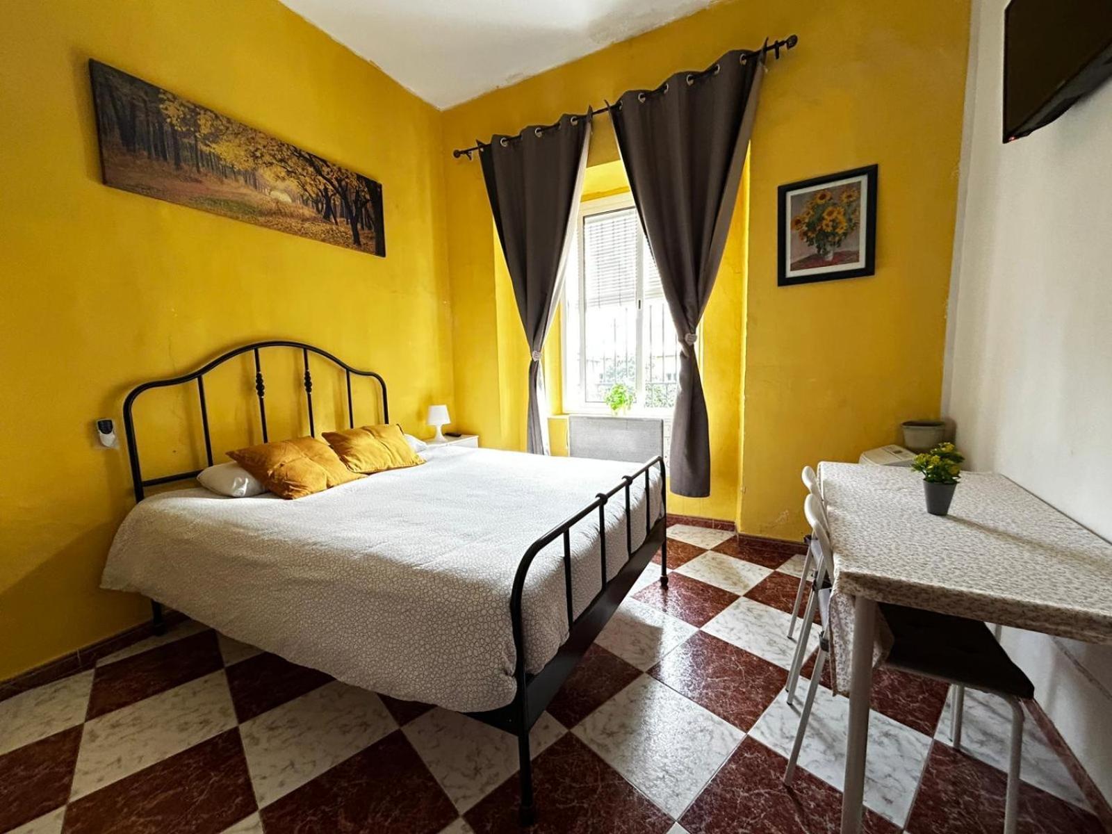 Santa Isabel Cost In Private House Sevilla