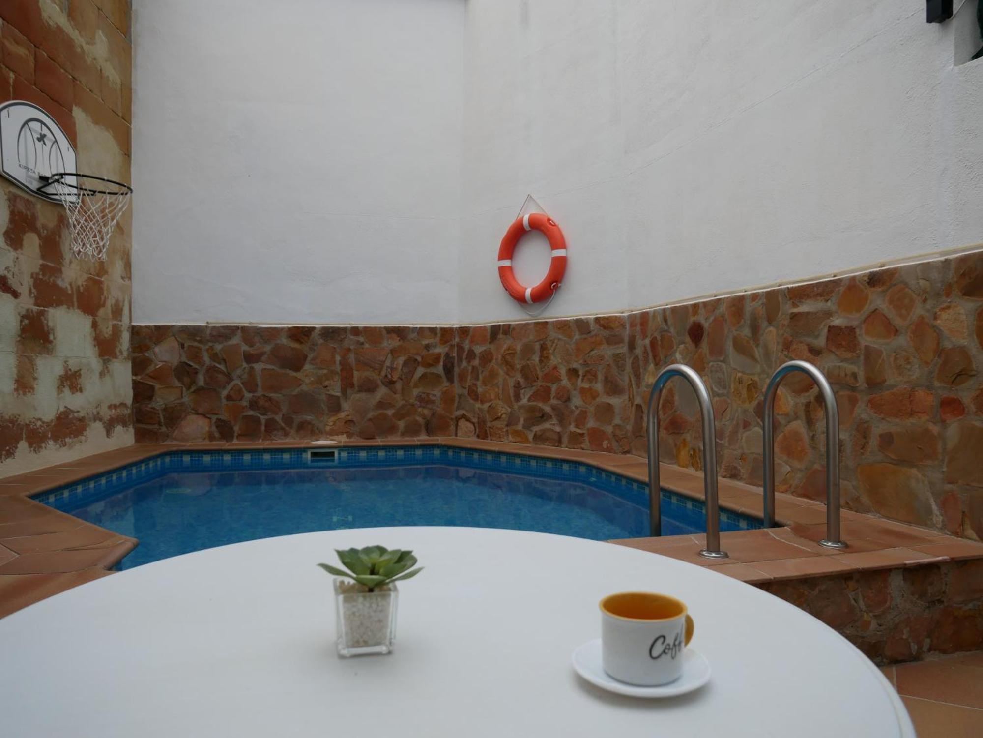 Сasa de vacaciones La Casilla: Casa Con Piscina En Centro Histórico *