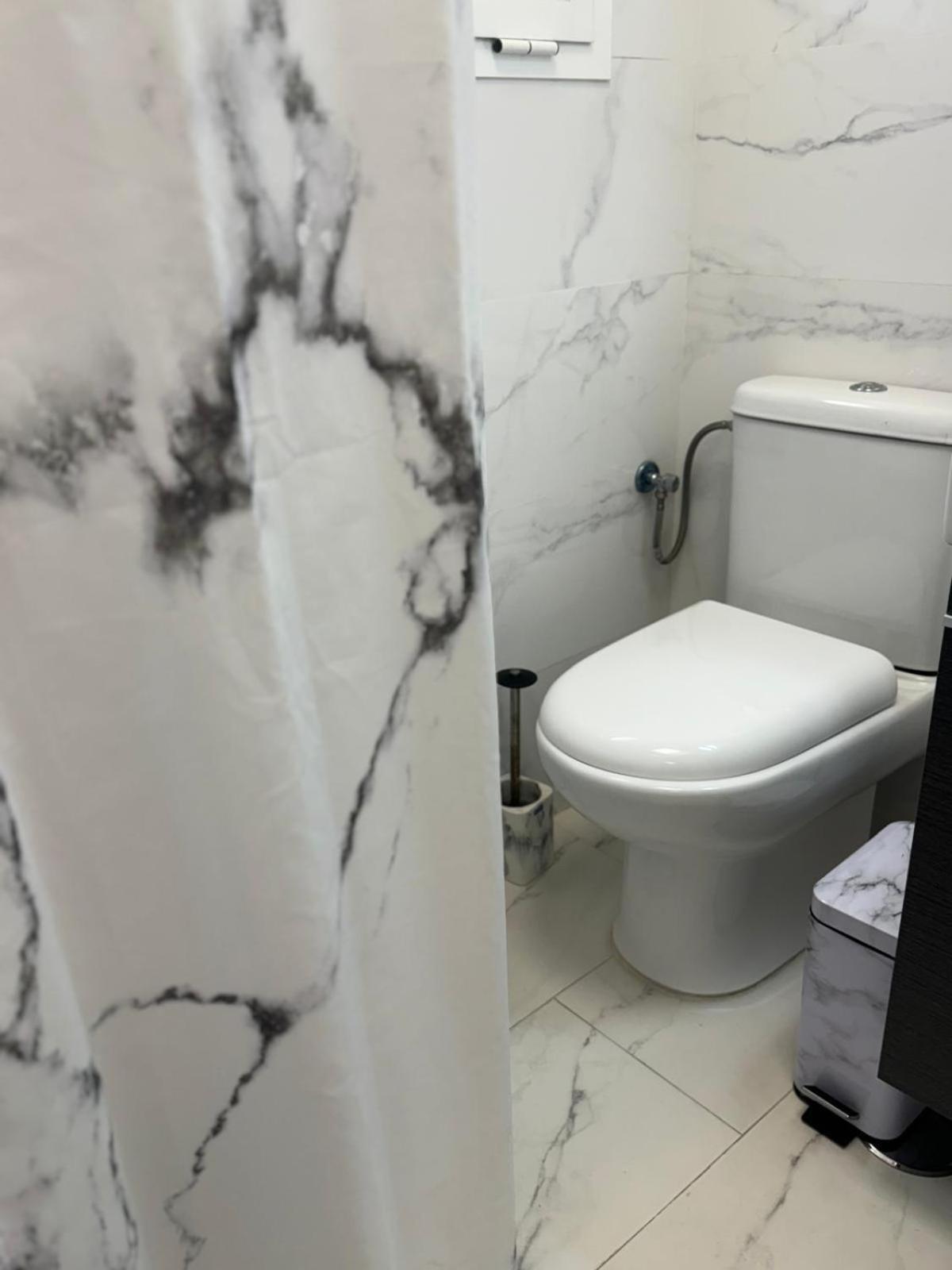 Practico, Centrico, Unico Y Moderno. Apartamento *