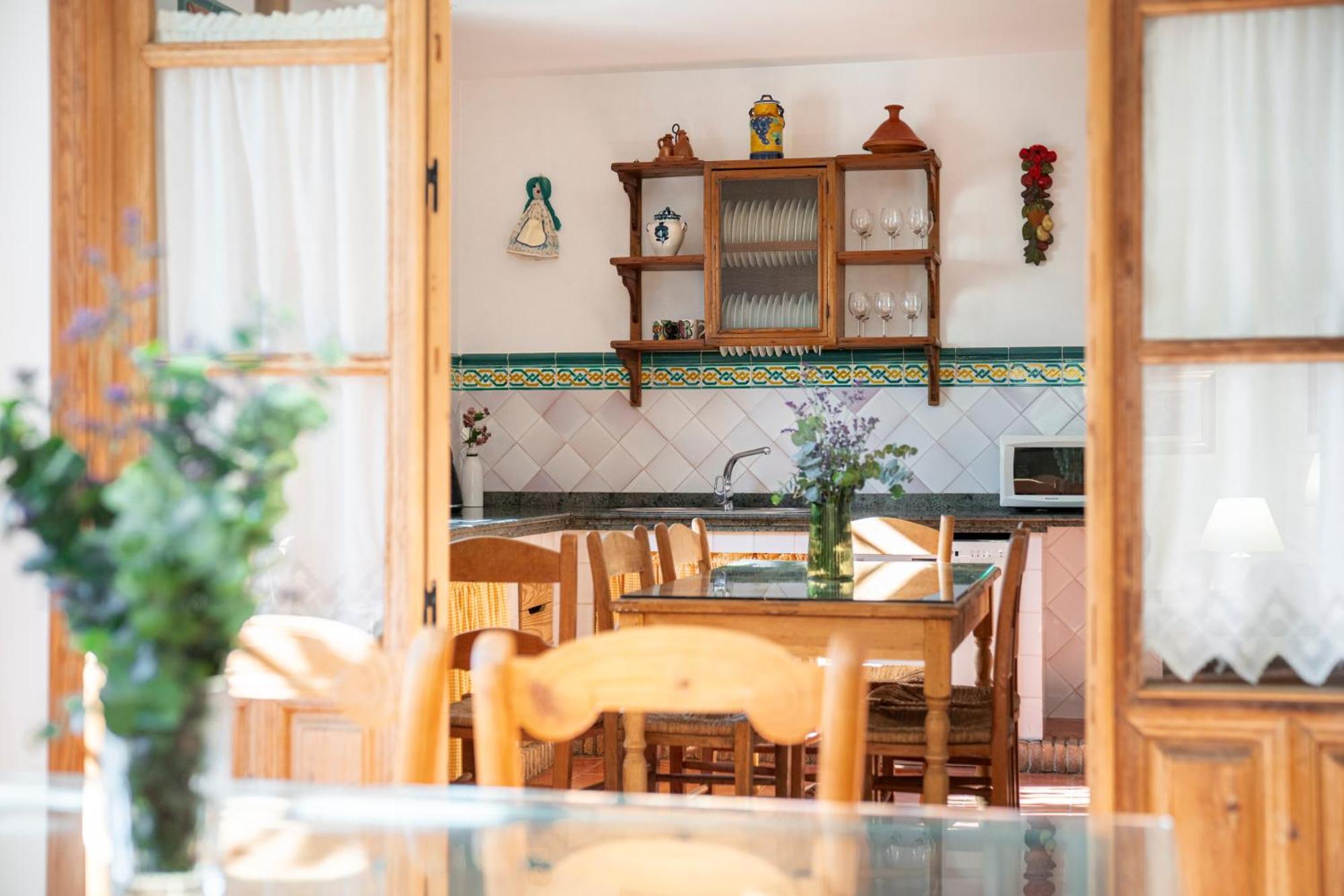 Casa Rural Buenos Dias Con Piscina, Barbaco Y Chimenea