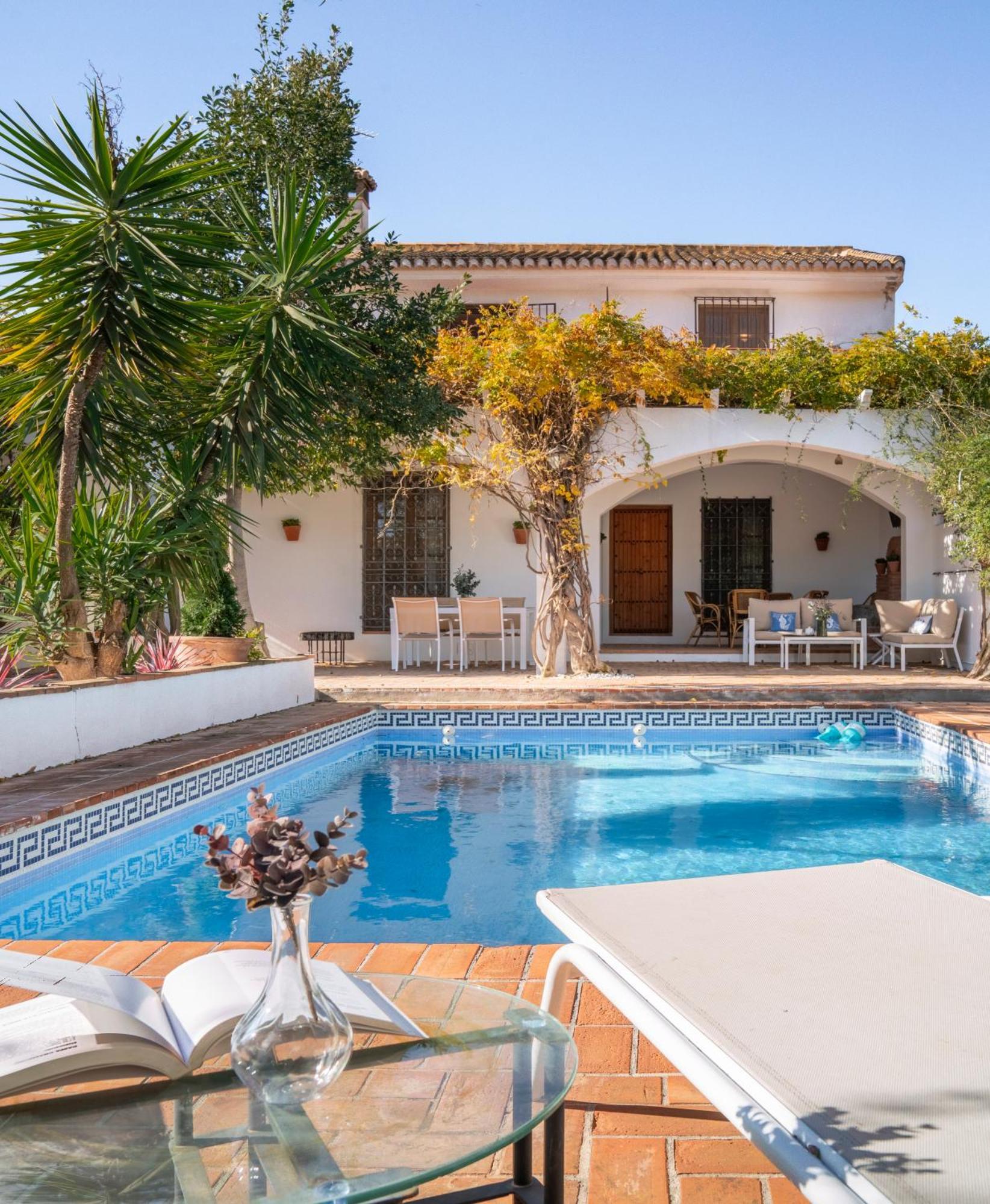 Casa Rural Buenos Dias Con Piscina, Barbaco Y Chimenea