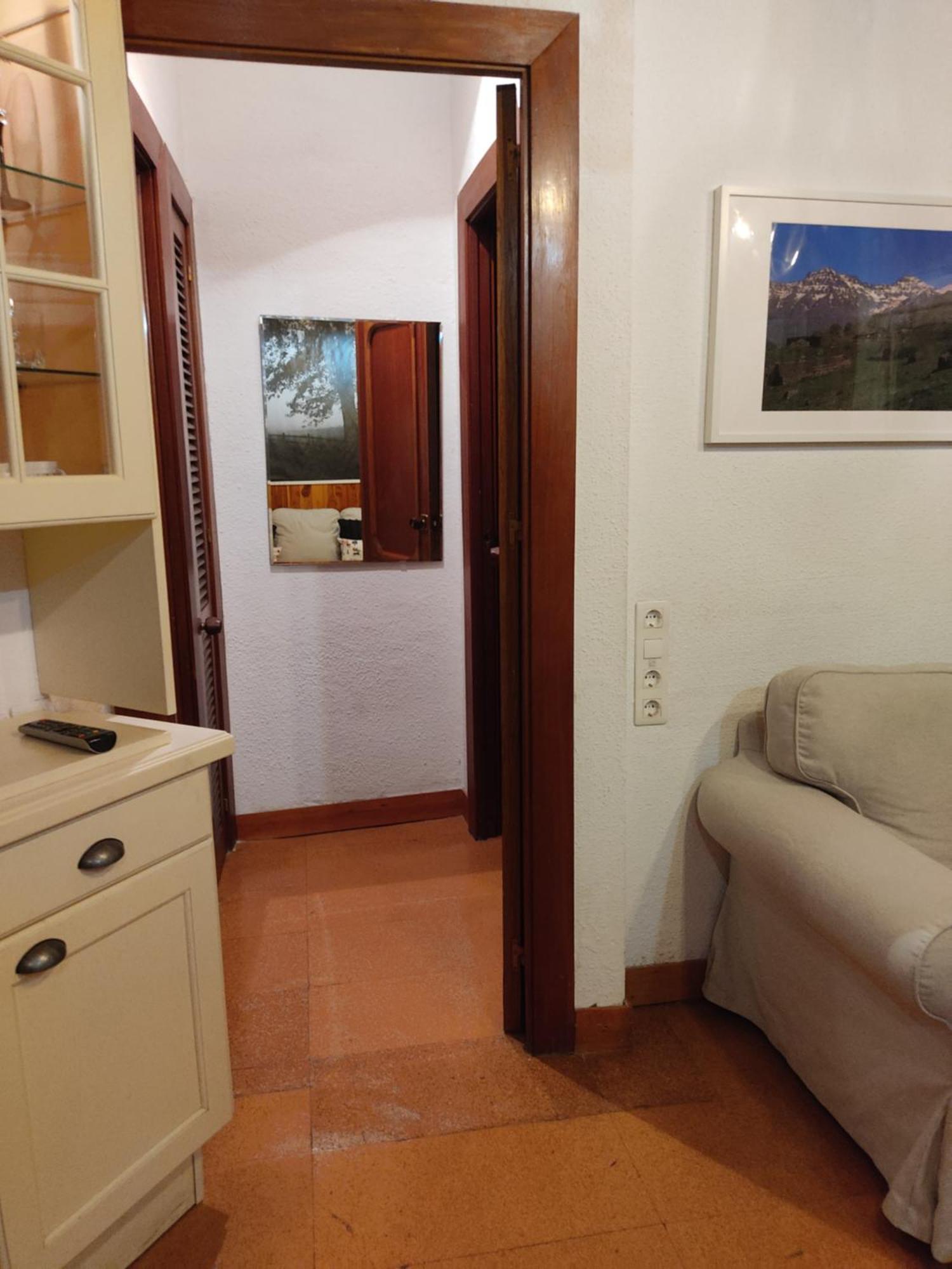 Apartment Zona Media Next Telesilla By Bluettravel *