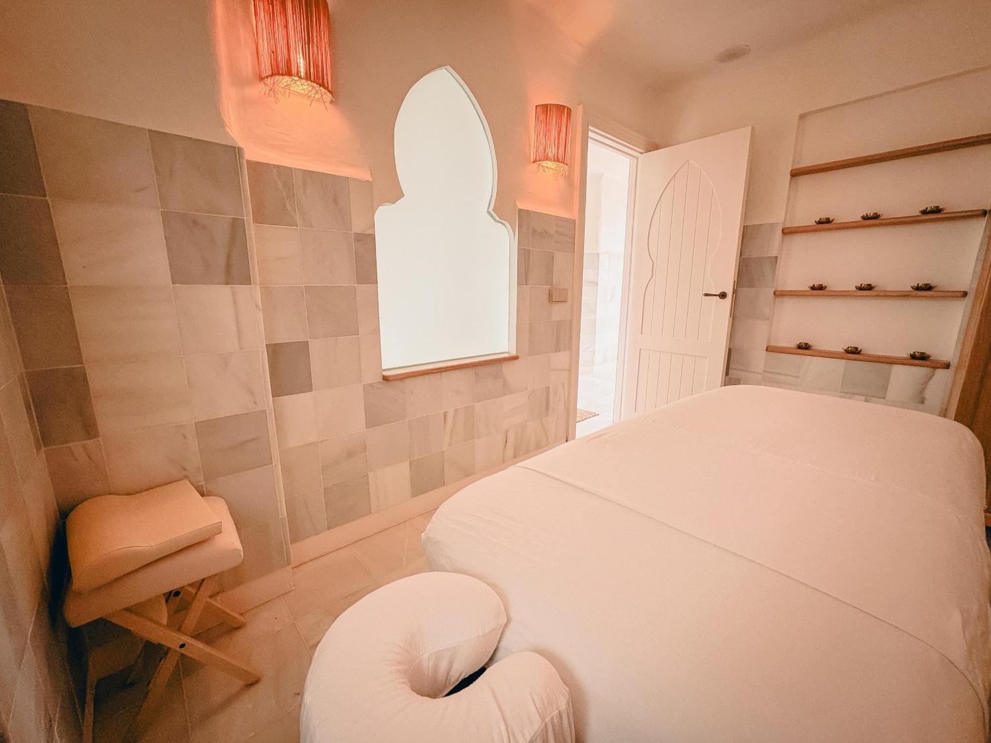 Viluz - Wellbeing Marbella Bed and breakfast