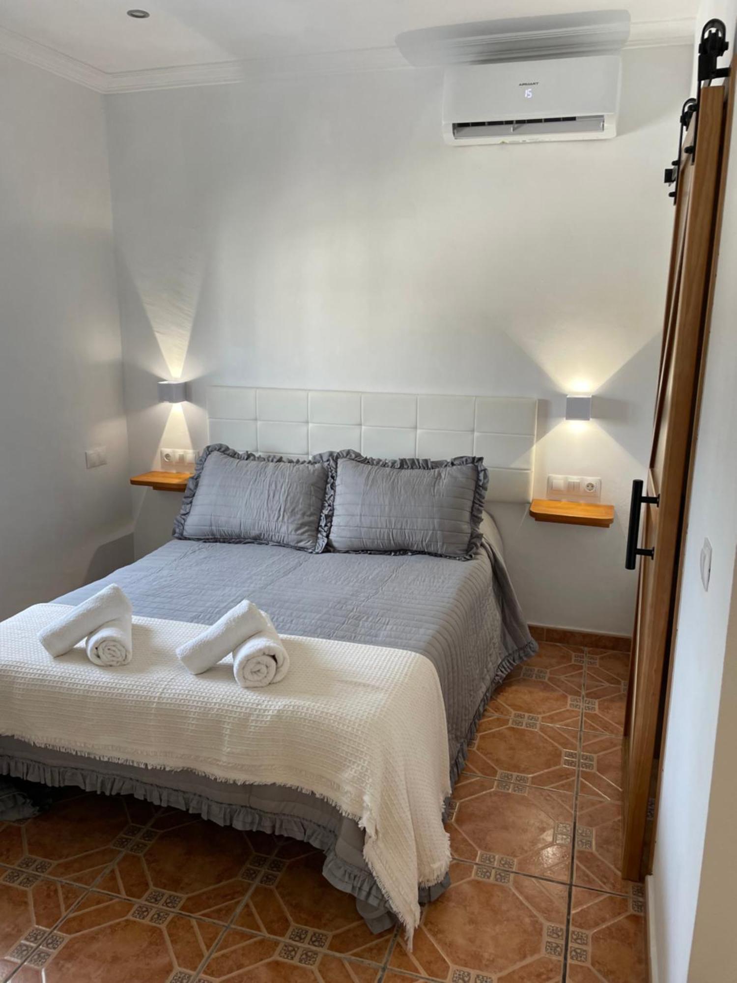 Casa De La Miel Setenil De Las Bodegas