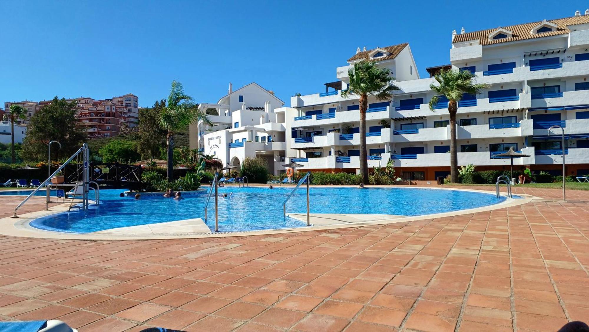Apartamento La Duquesa Suites&golf San Luis de Sabinillas