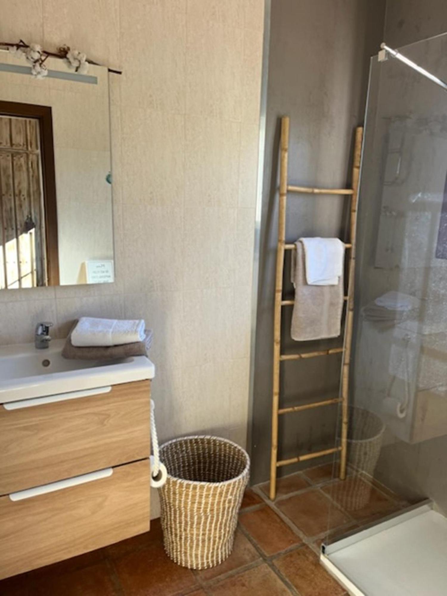 Villa Superb In A Beautiful Location Pedro Abad