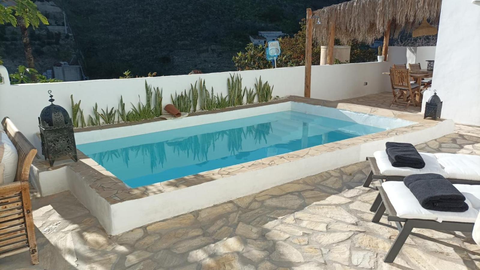 Casa El Almendro Piscina Privada Holiday home *