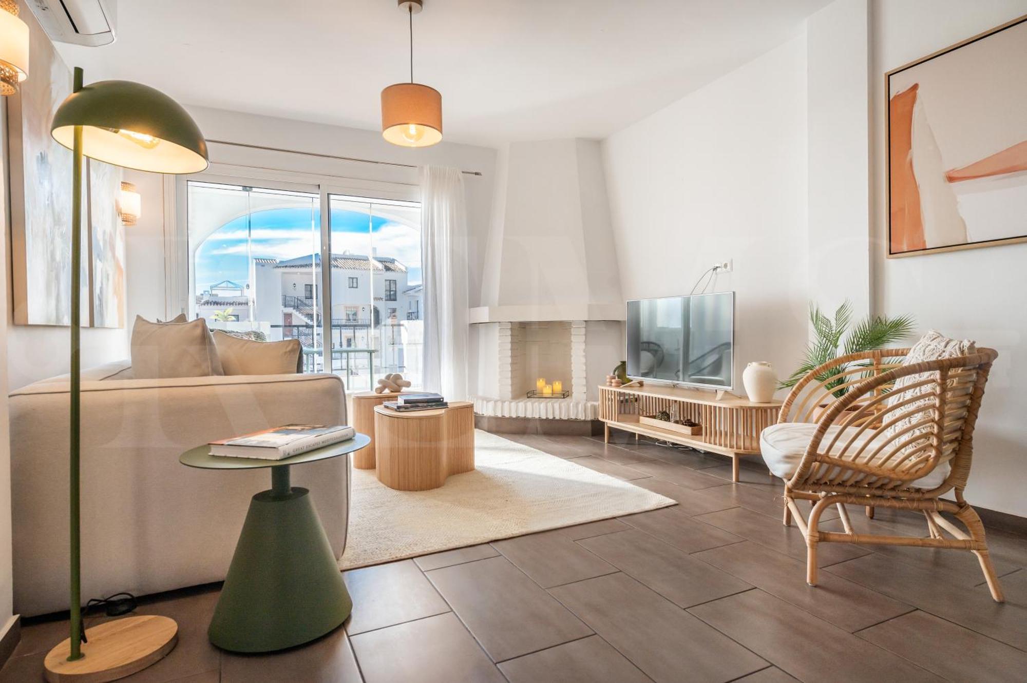 Apartment Pool, Sea Views & Parking By Rems Mijas