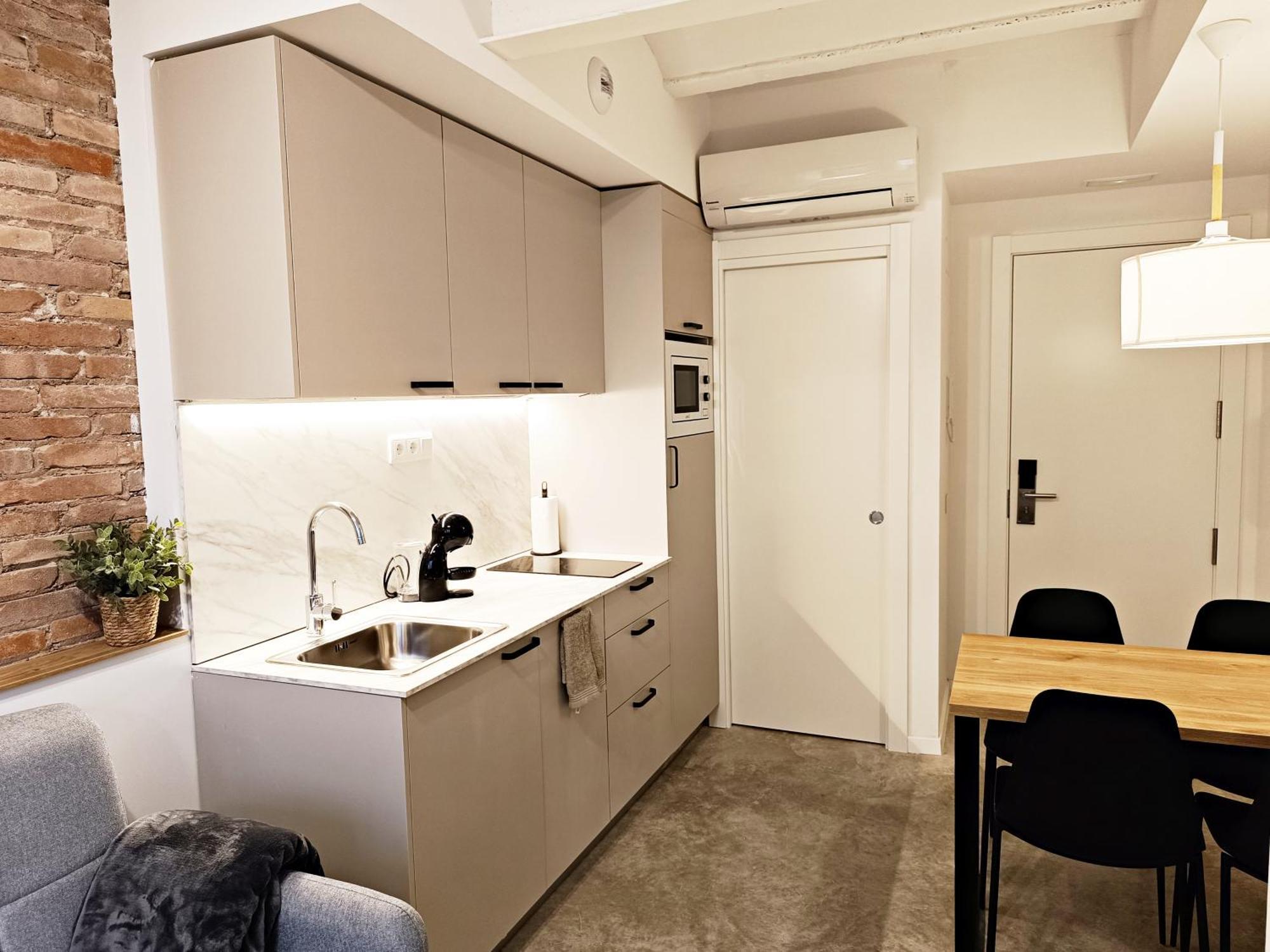 Aparthotel Ariqus Fira