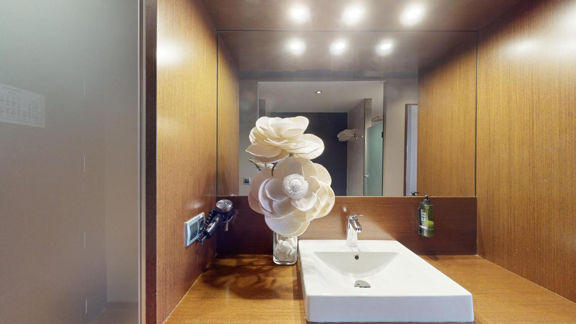 Azz Valencia Congress & Hotel 4*
