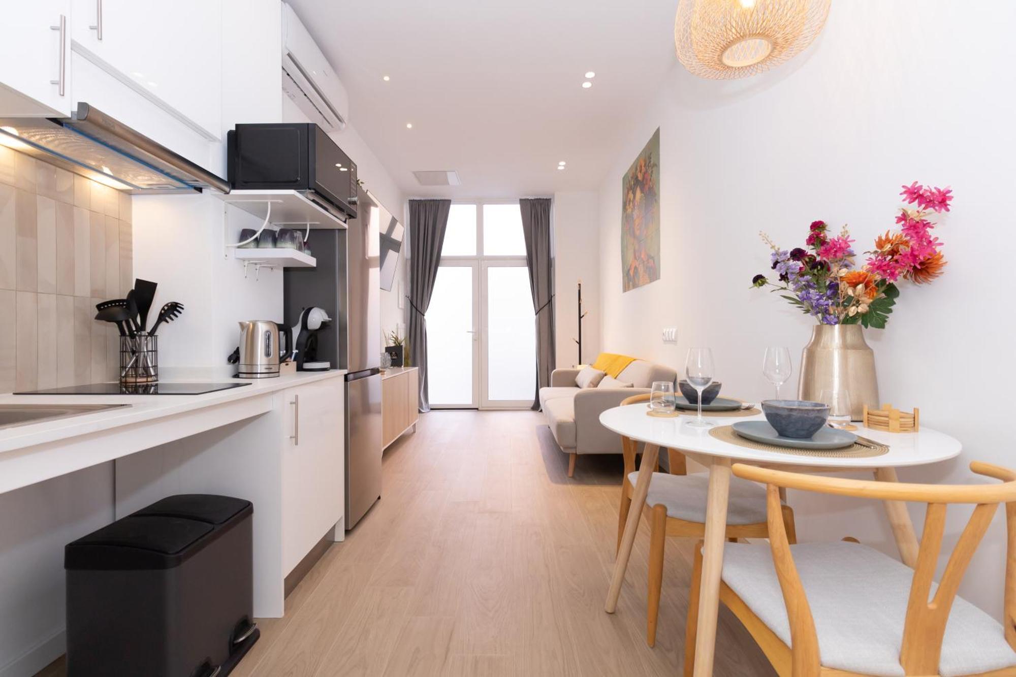 New! Luxury & Close To Metro! Between & Center Apartment Valencia