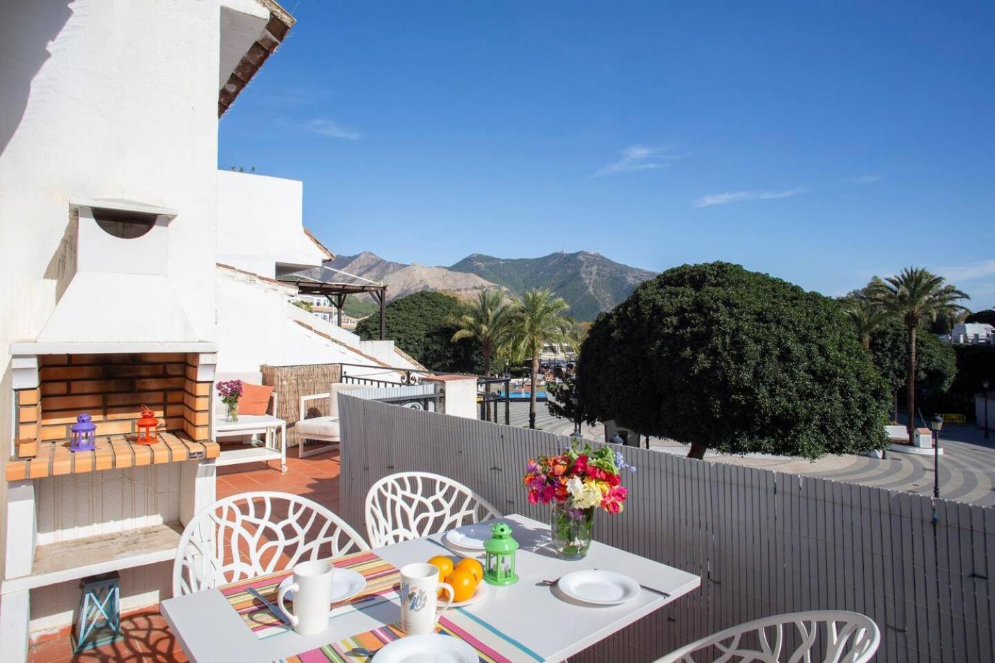Sunny Terrace & Mountain Views Mijas