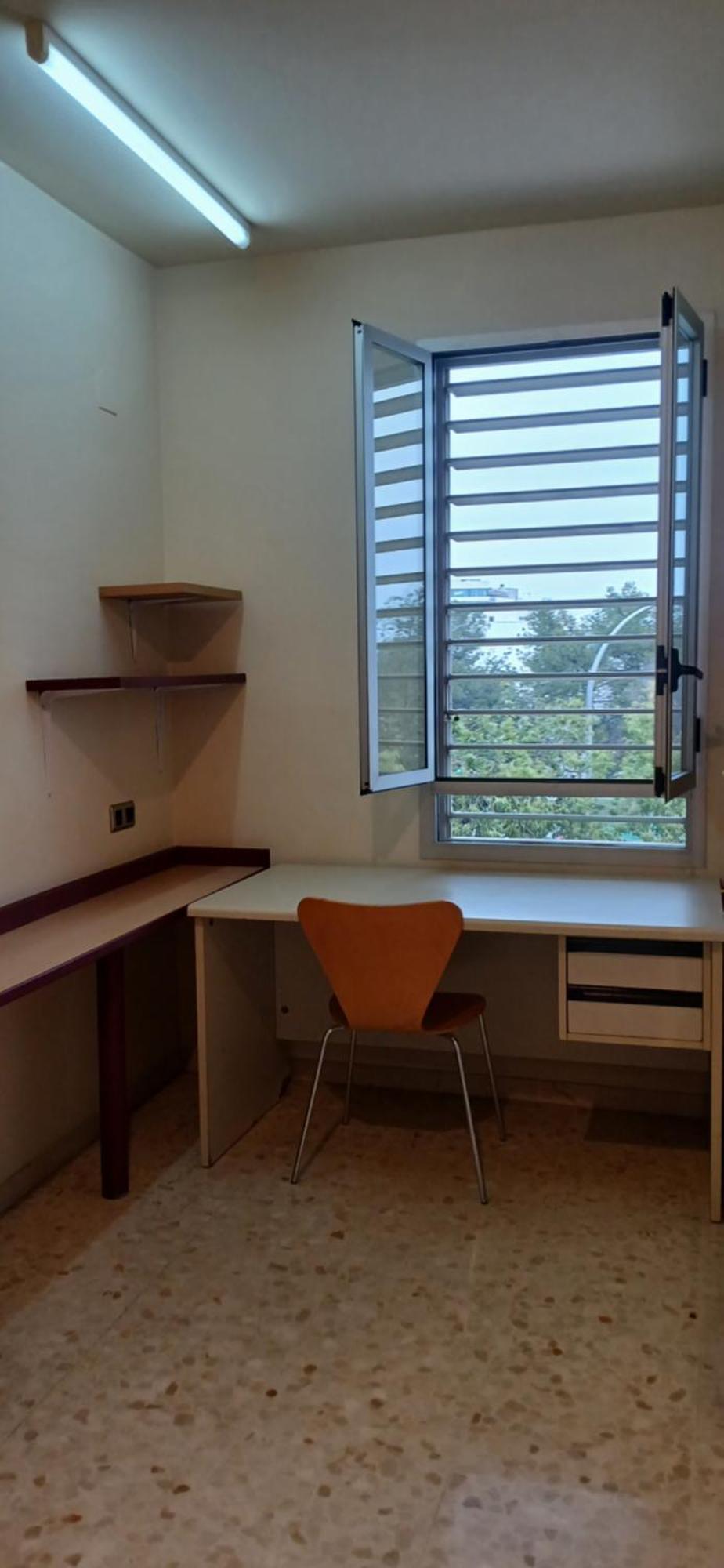 Larru Bermejales Residencia Universitaria Hotel *