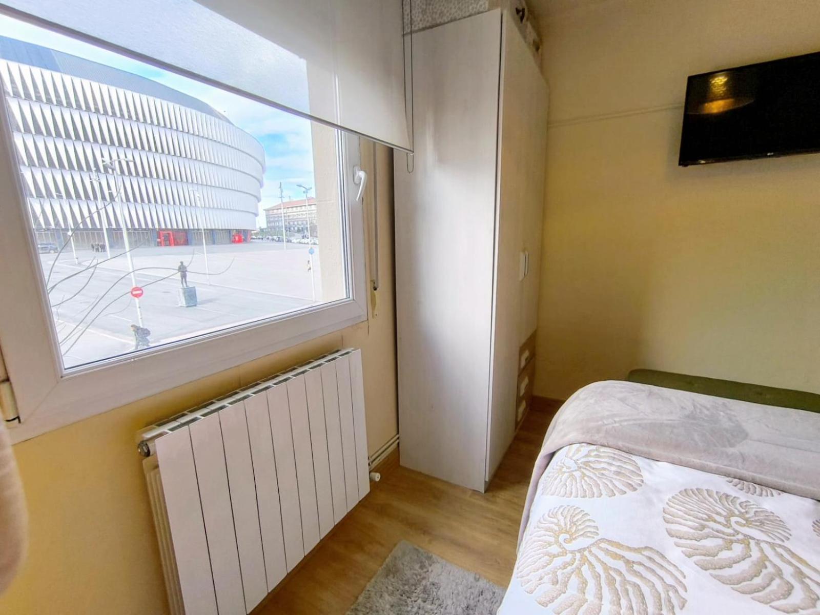 San Mames Stadium Corner Apartment *
