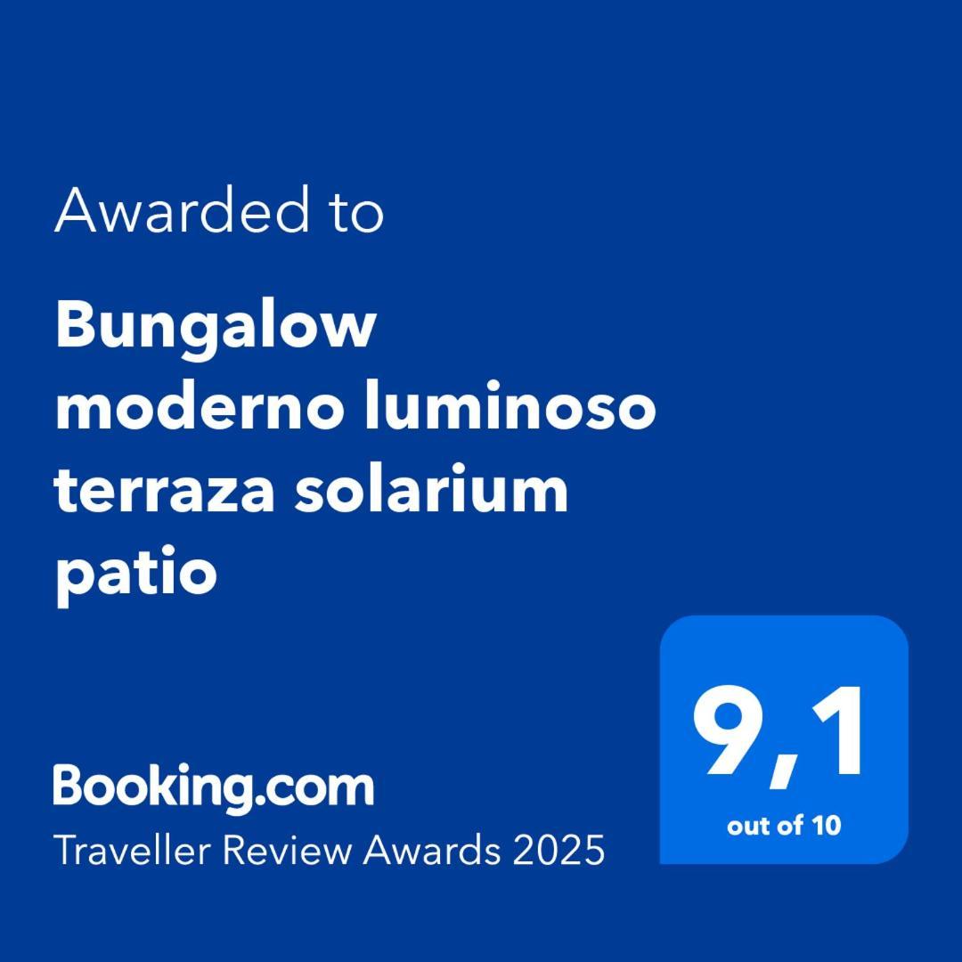 Moderno Luminoso Terraza Solarium Patio Holiday home Puerto Marino