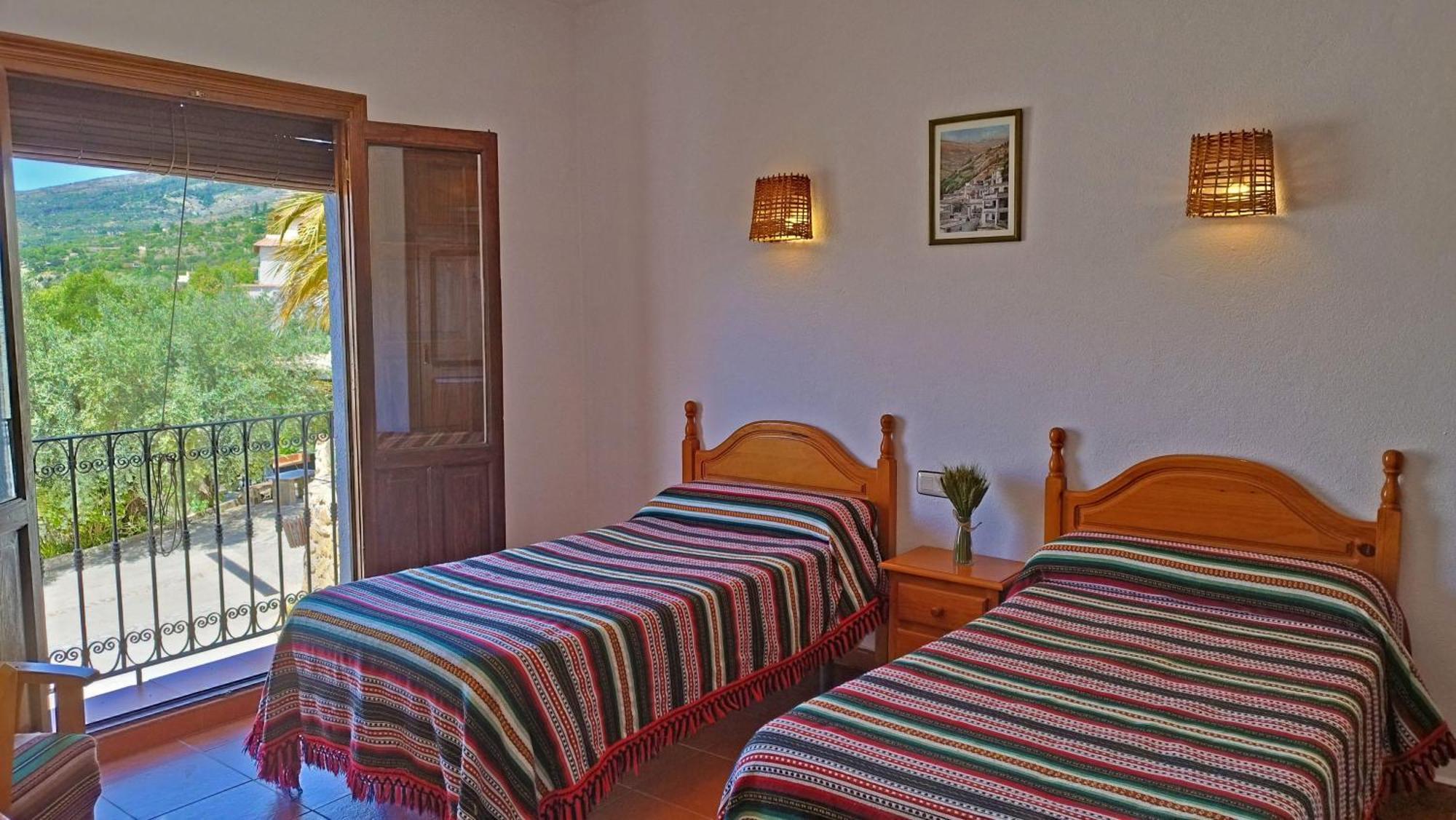 Holiday home Charmantes Mit Pool Valor