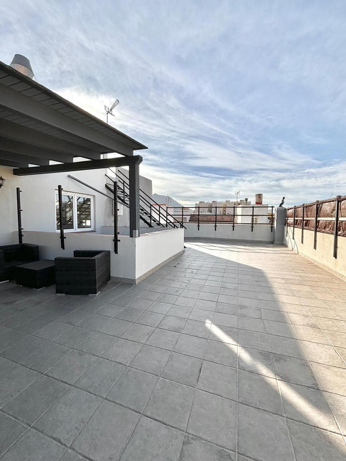Estudio Con Terraza En La Linea Centro Studio103