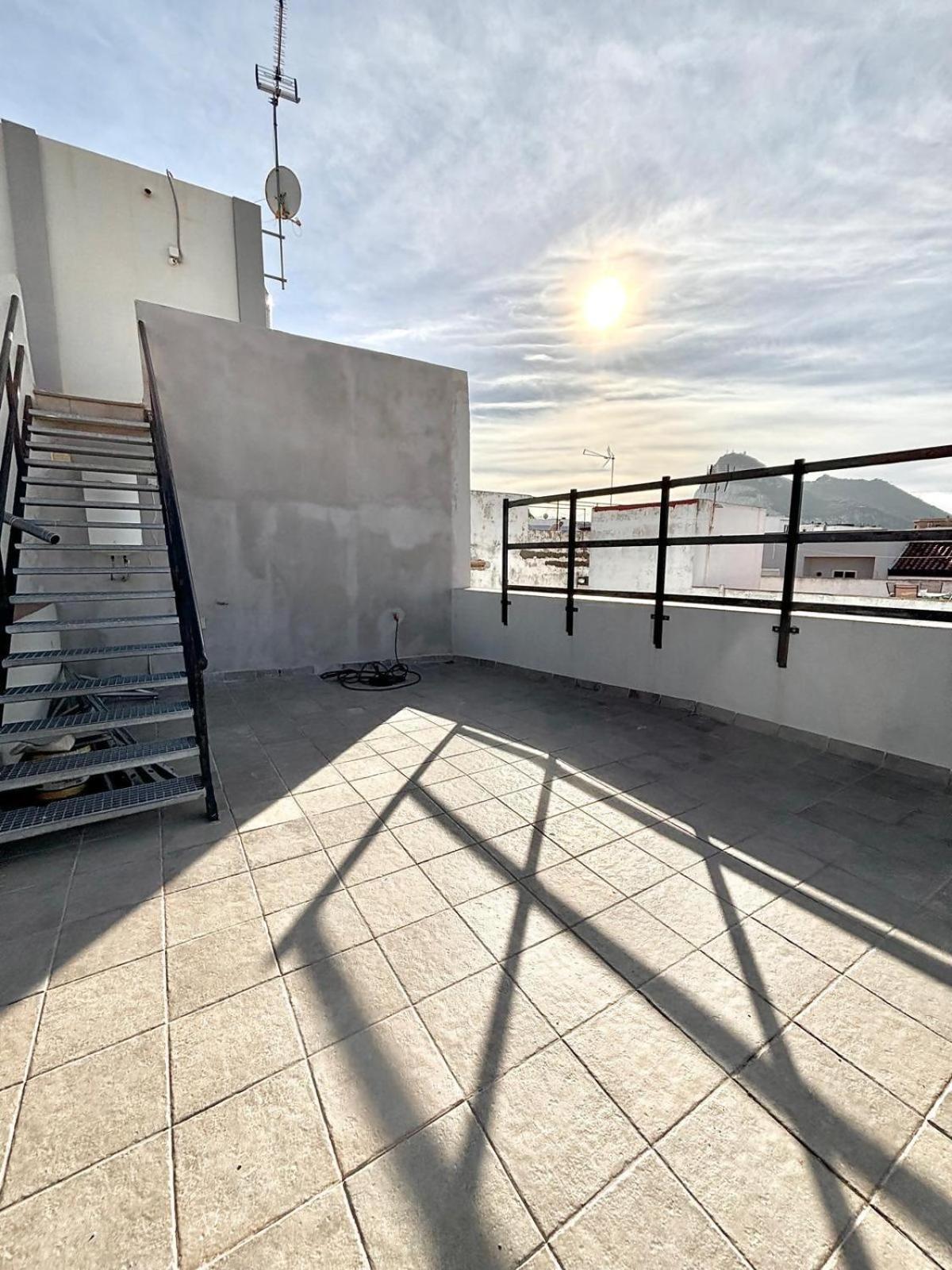 Estudio Con Terraza En La Linea Centro Studio103 * La Línea de la Concepción