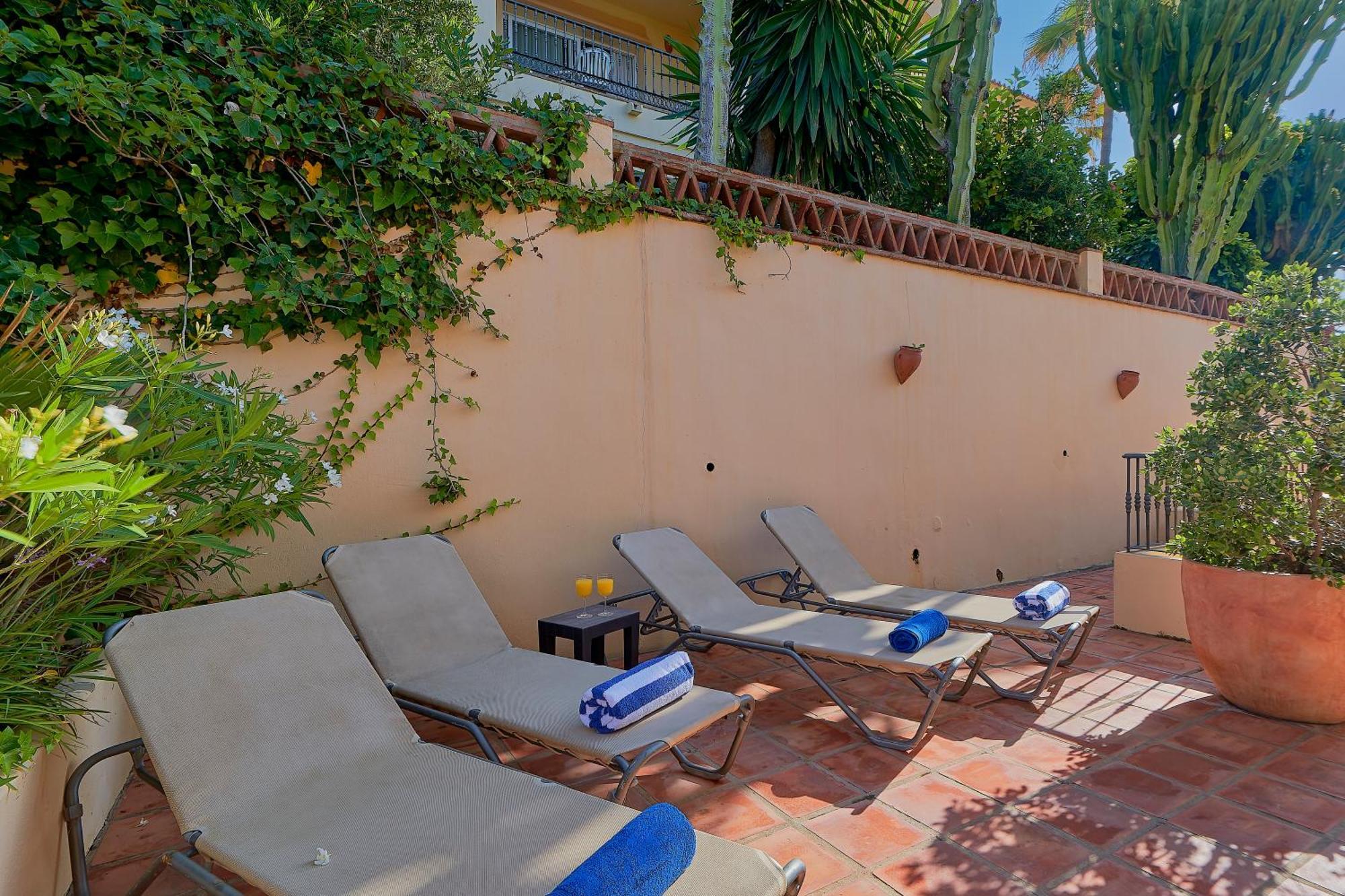 Marina Iv Moderno En Primera Linea De Playa Bbq Piscinas Y 2 Terrazas Apartamento El Faro