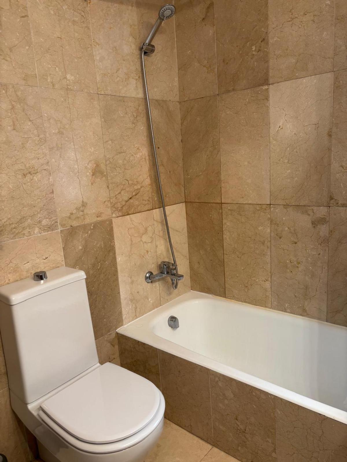 Charming 3 Bedroom With Sea View In The Heart Of Apartment *