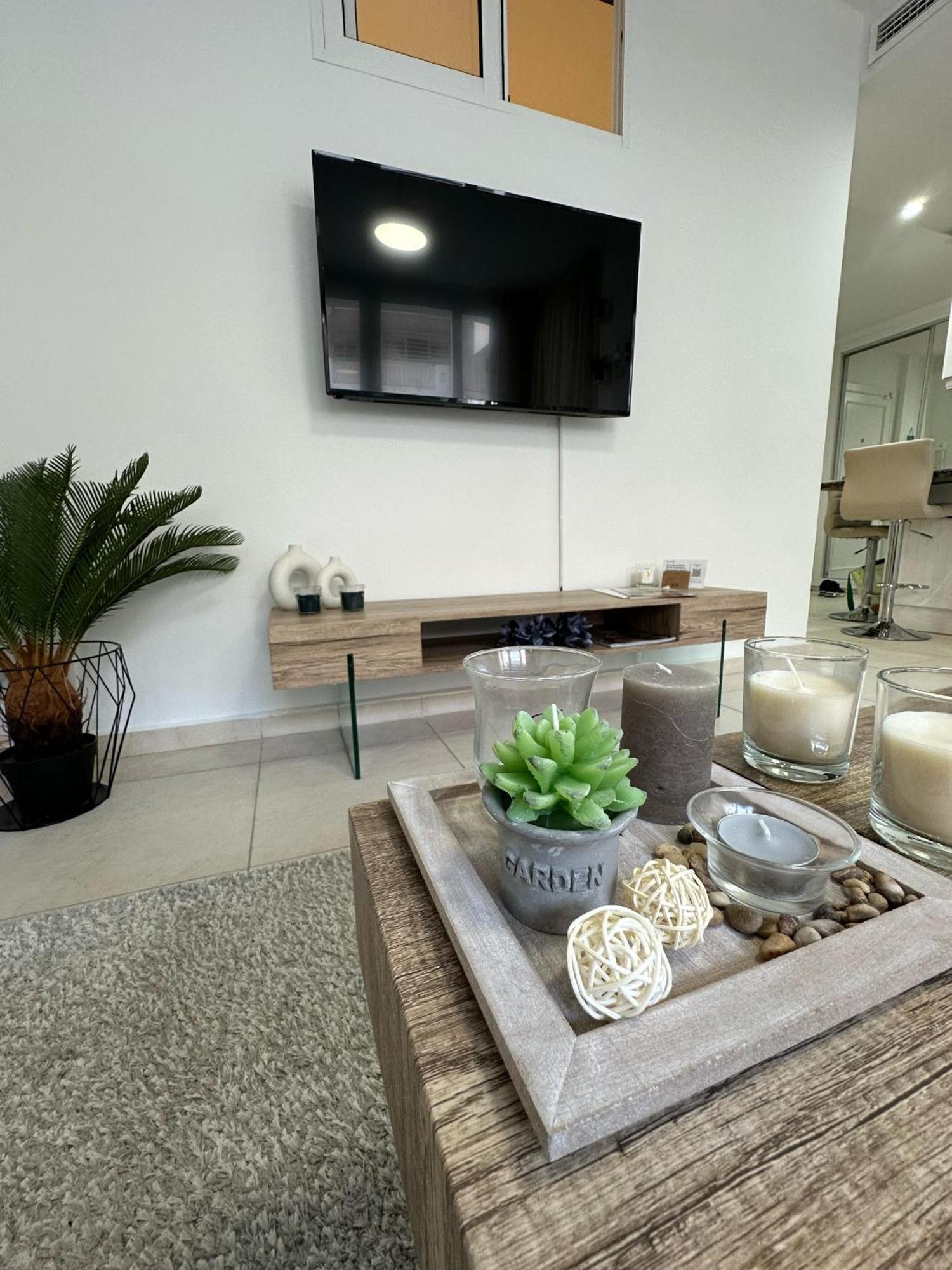Apartamento Modern 1Br Walk To Beach, Casino & Puerto Banus Marbella