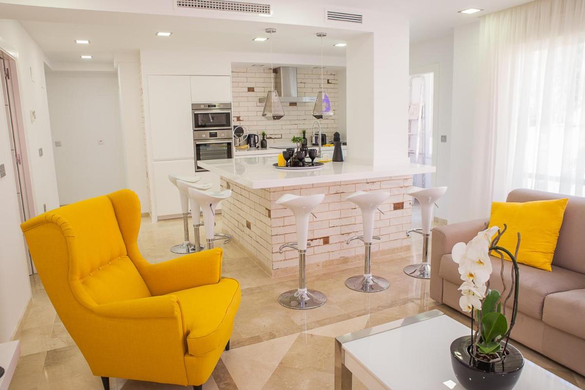 Luxury 100 Sq.m. Sea View Apartamento