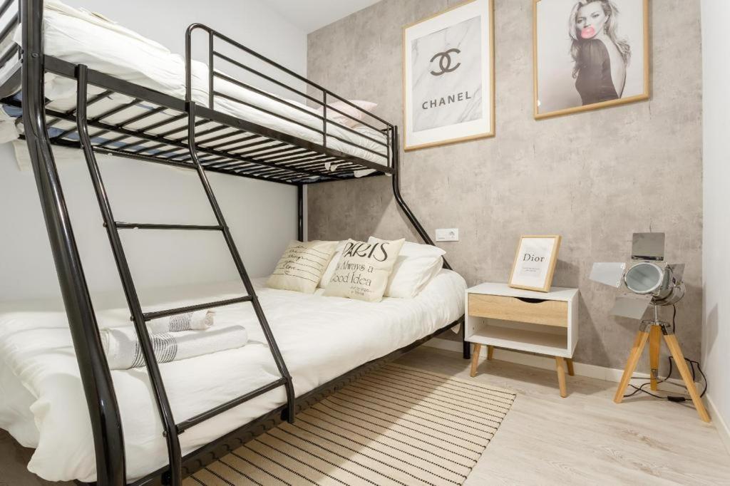 Apartamento Precioso Piso En Playa Caleta