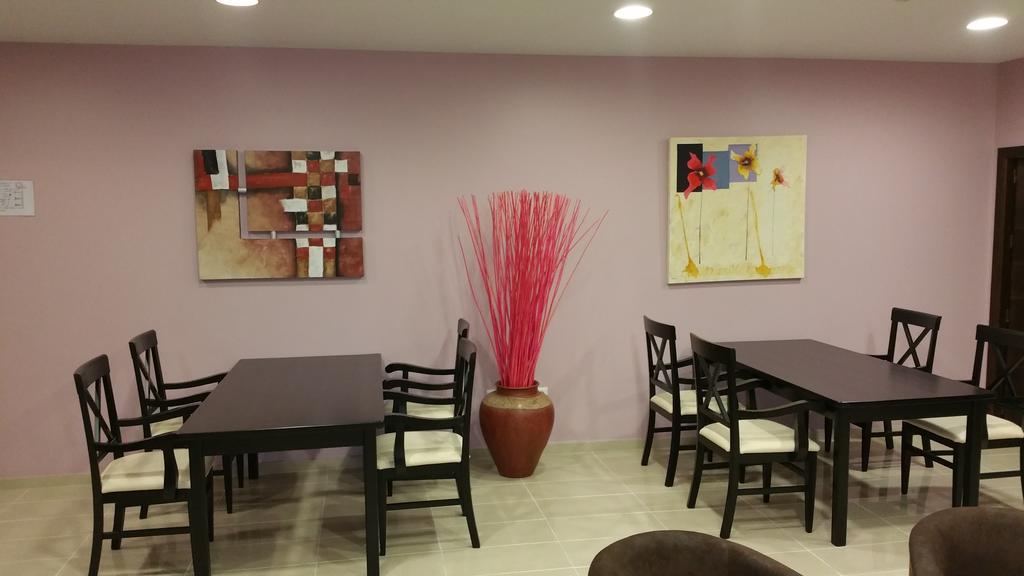 Hotel León 2*