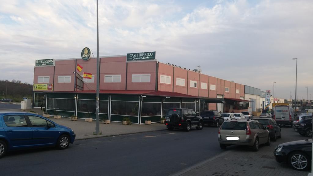 Hotel León 2*