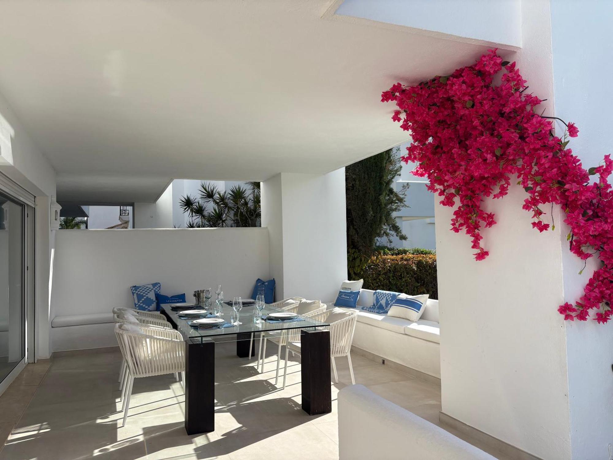 Apartamento Monteros Palm Beach, Private Garden, Front *