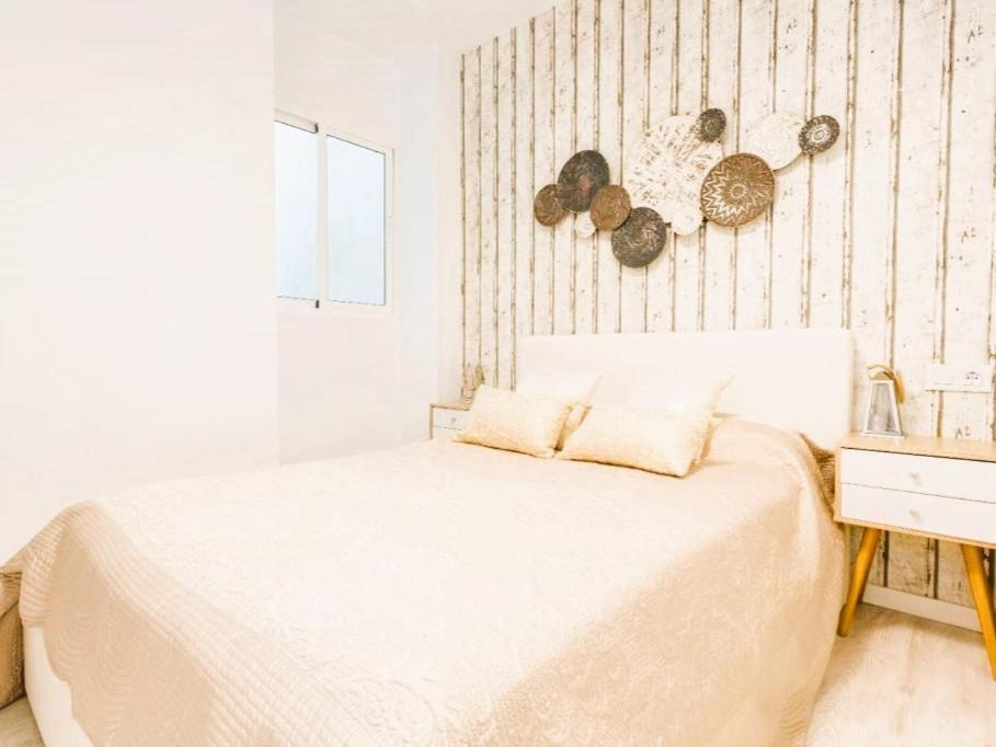 Apartamento Precioso Piso En Playa Caleta *