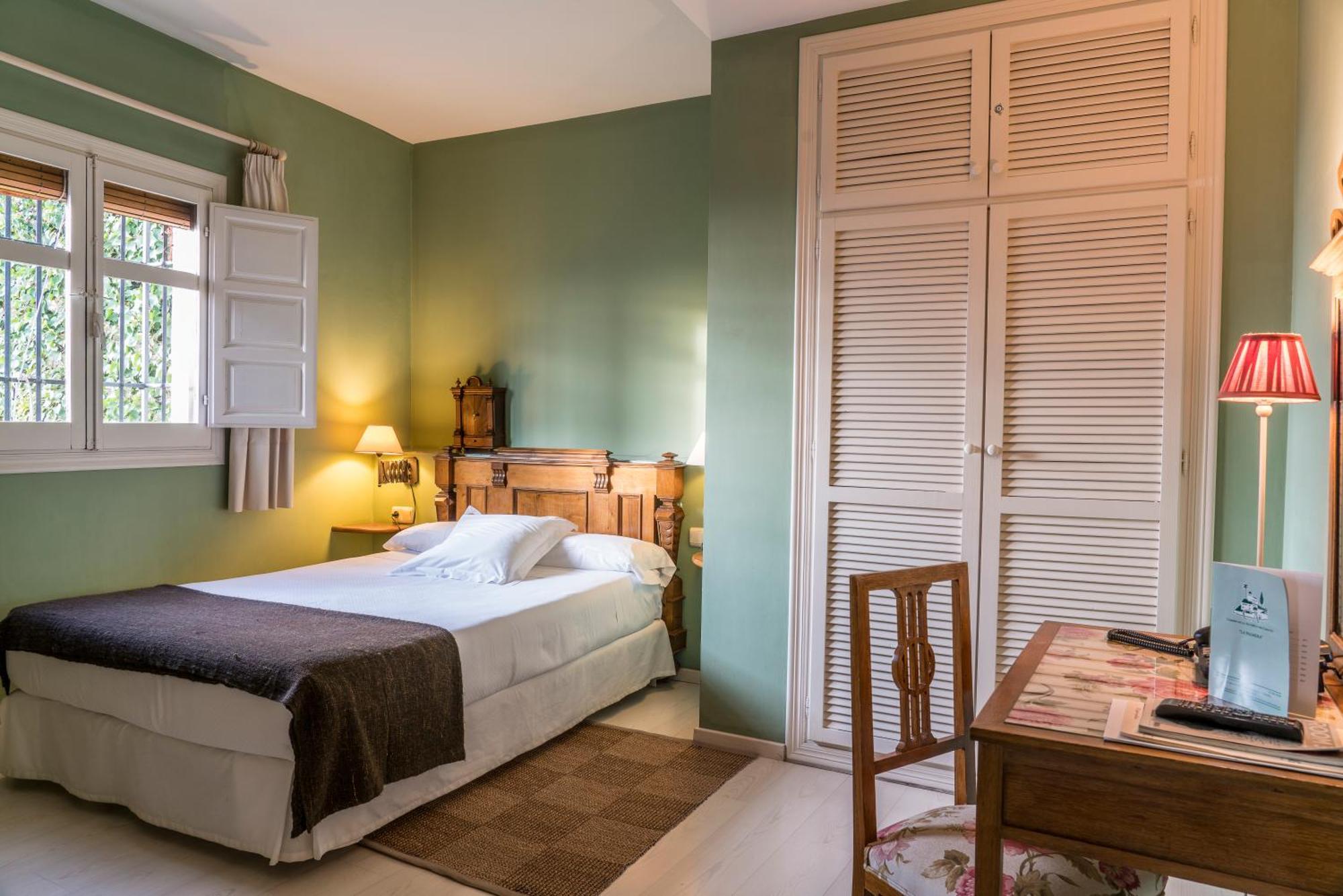 Carmen De La Alcubilla Del Caracol Hotel