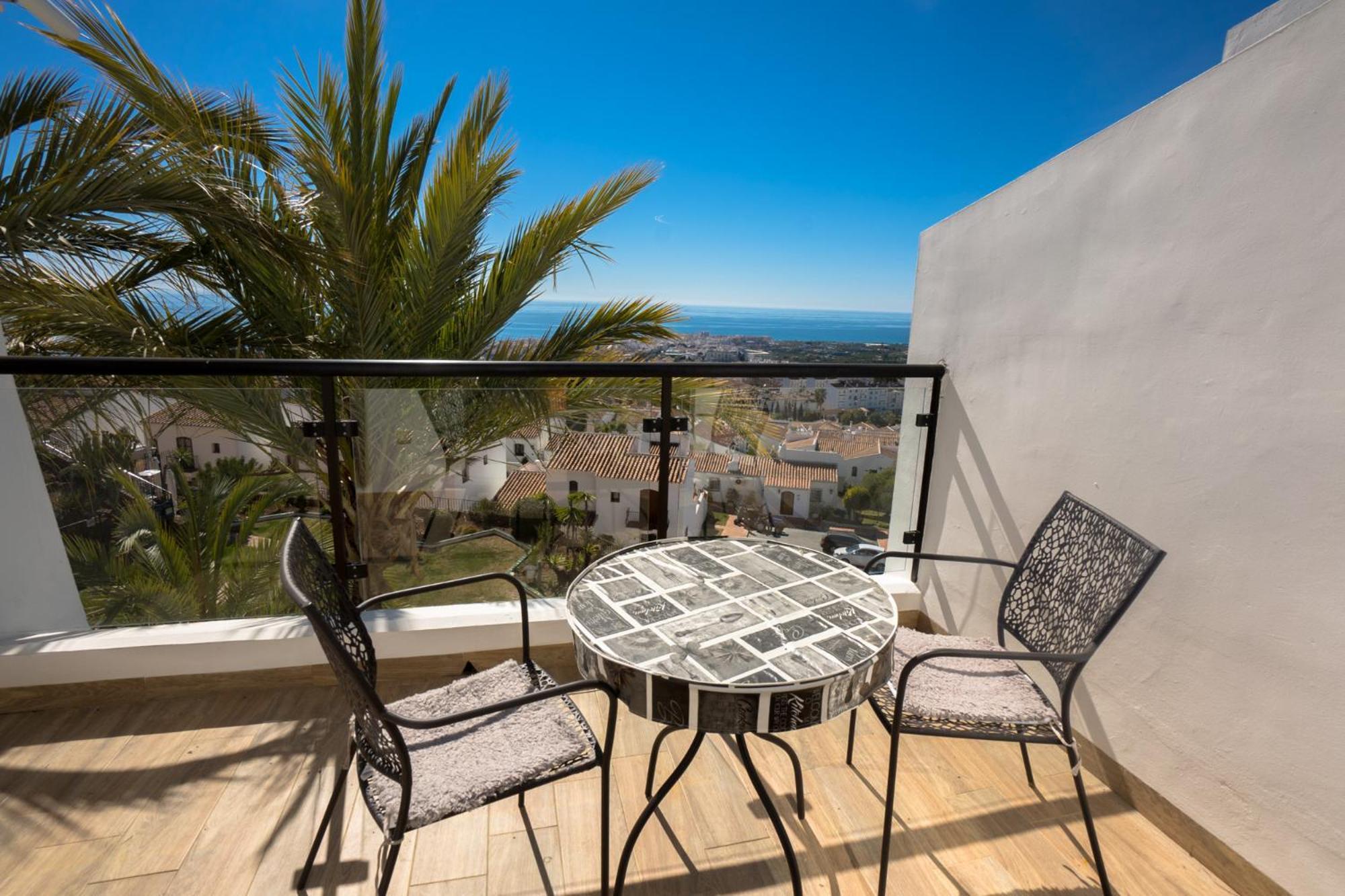 Apartment & Torres De San Juan Nerja