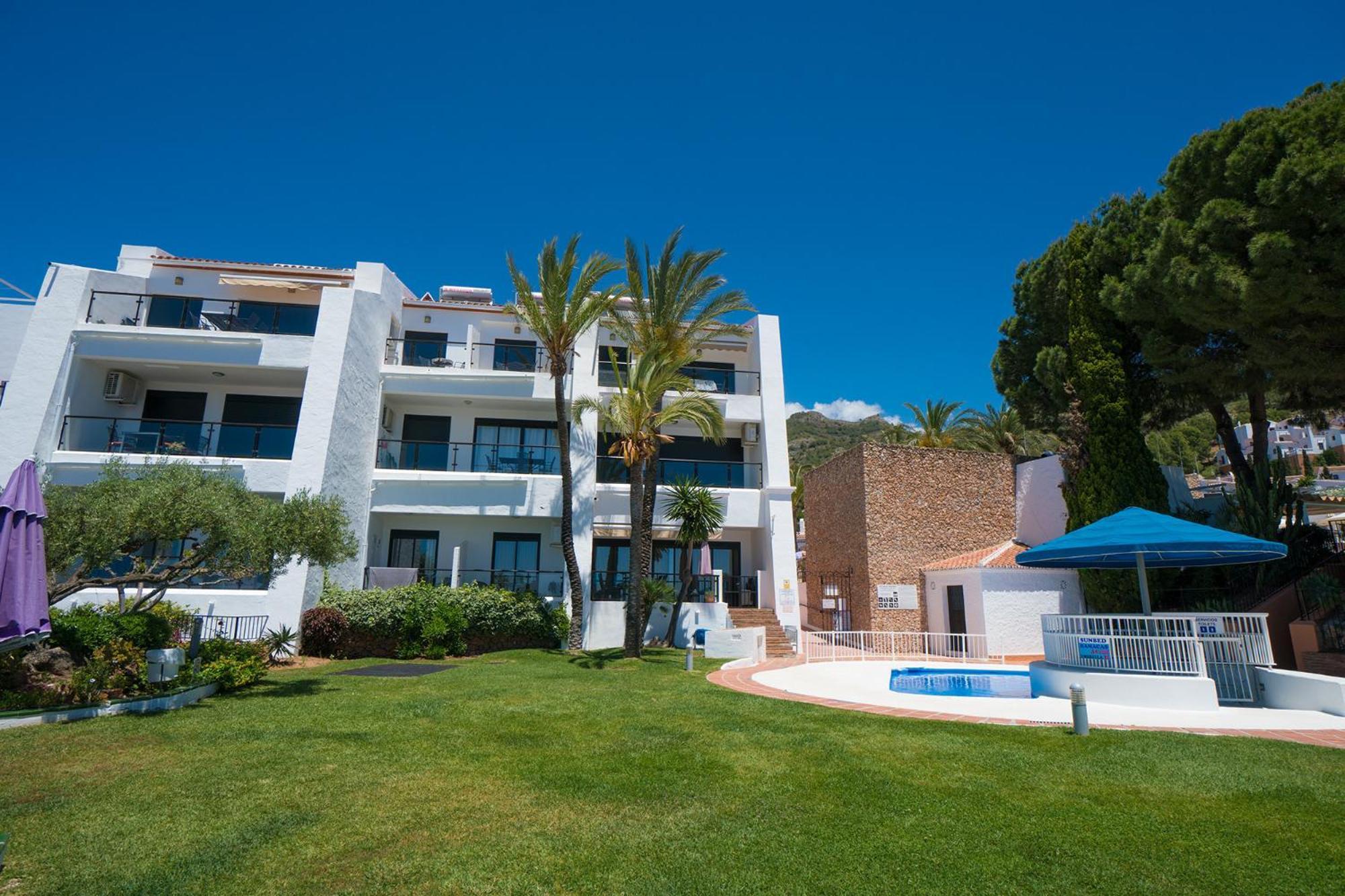 & Torres De San Juan * Nerja
