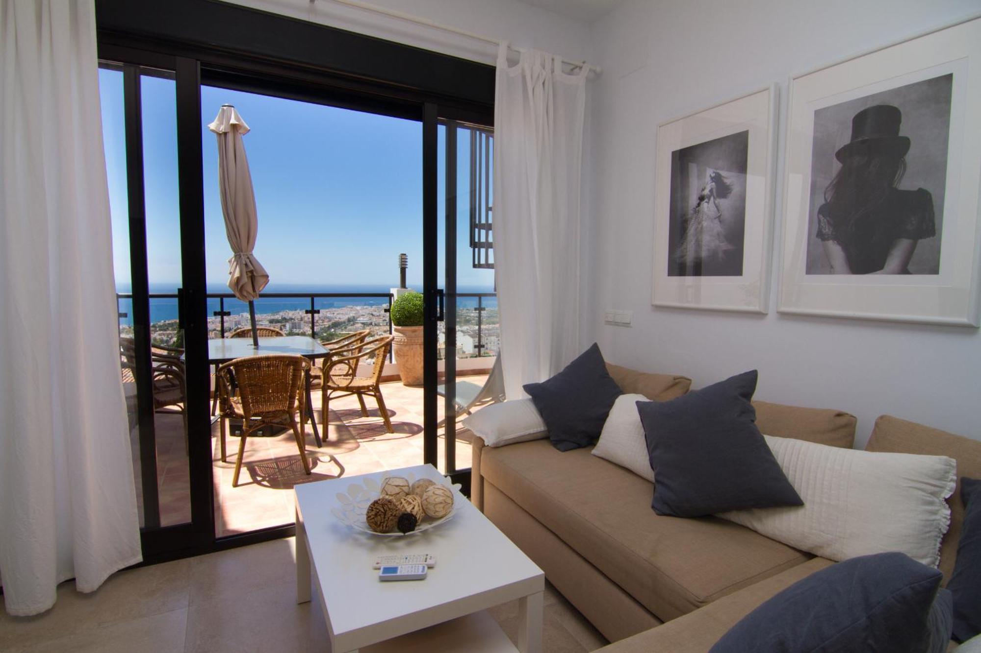 Apartment & Torres De San Juan Nerja