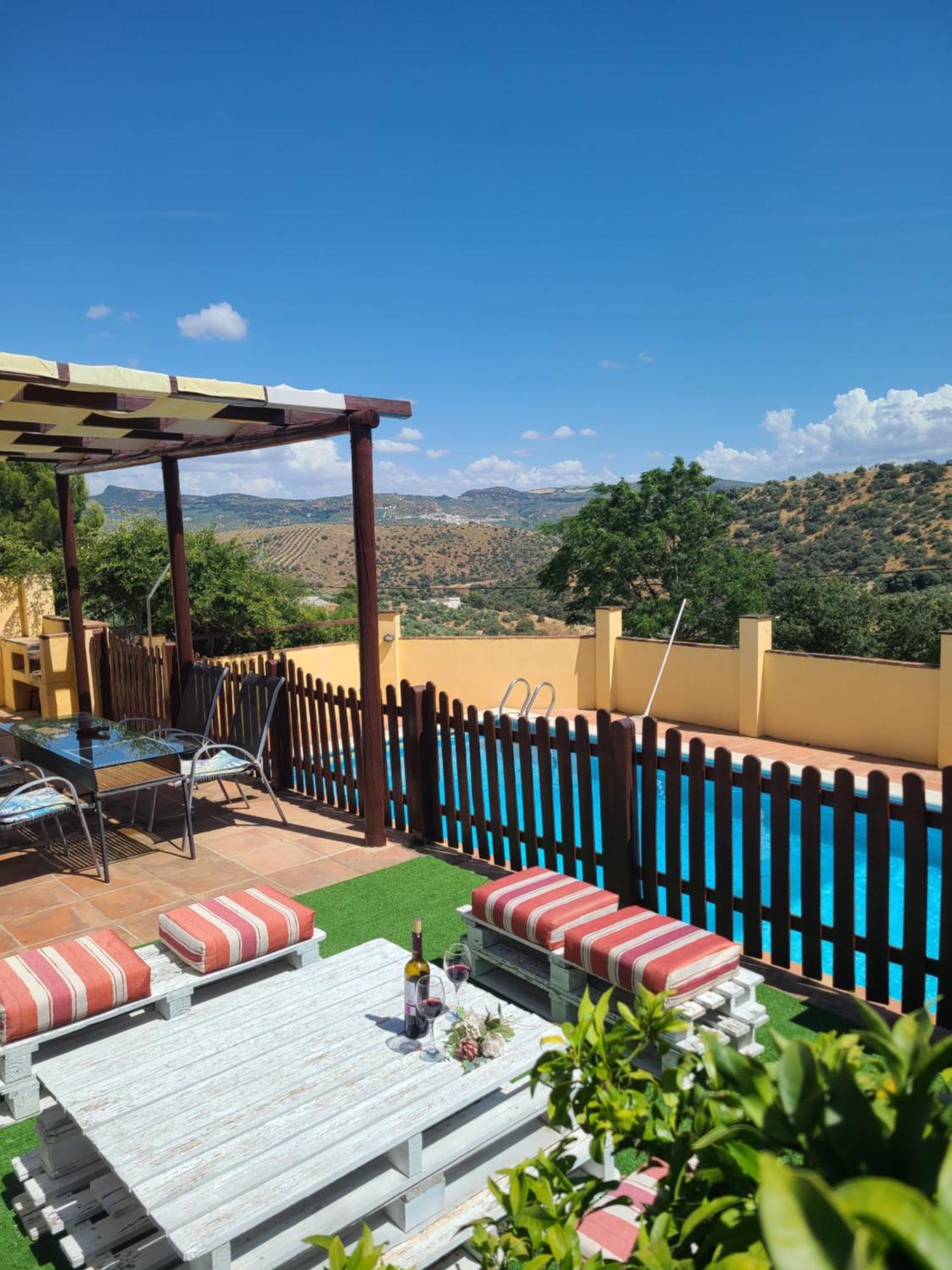 Apartahotel Cortijo Molino Justos 3*