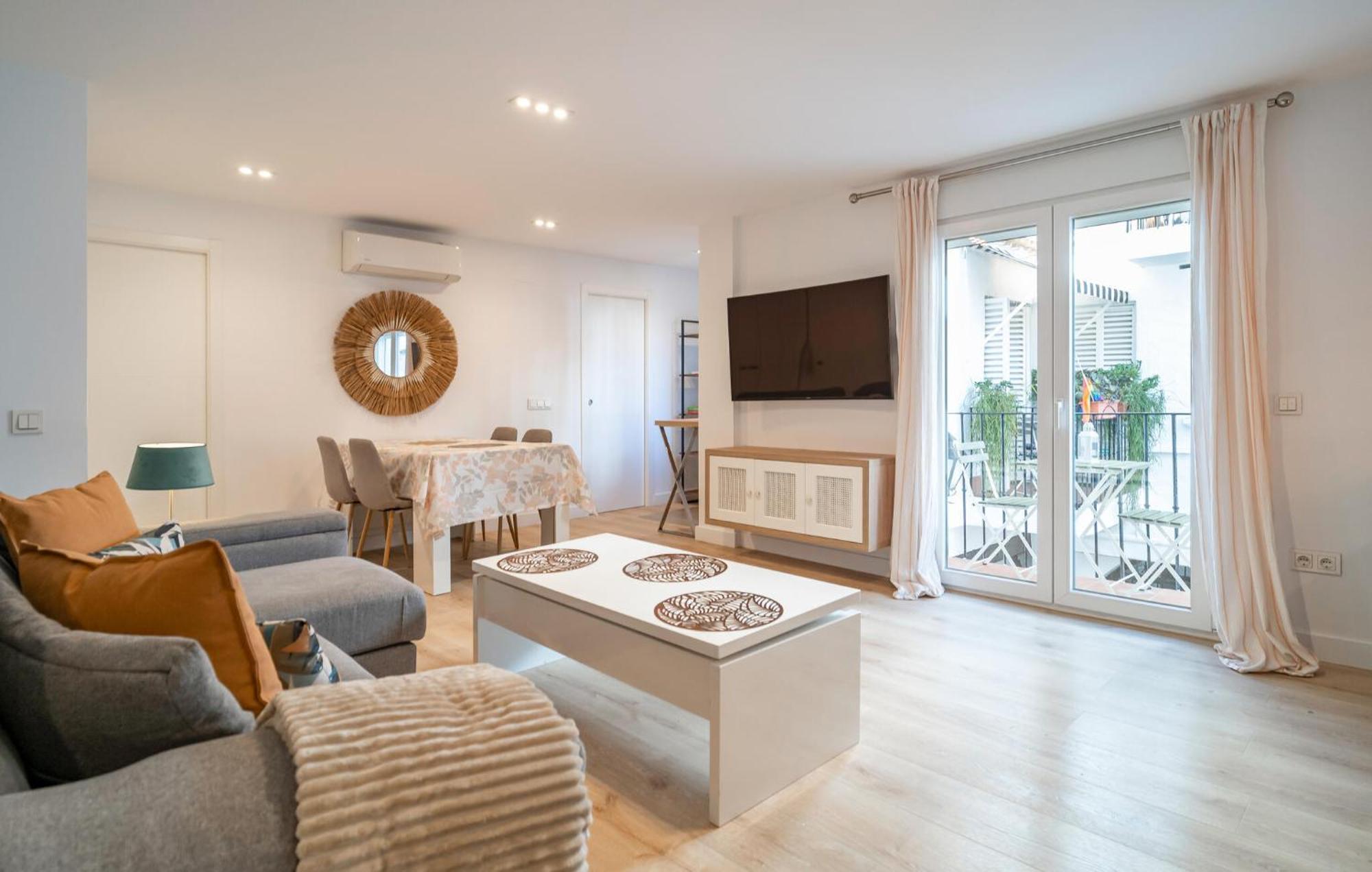 Apartment 2 Bedroom Amazing In *