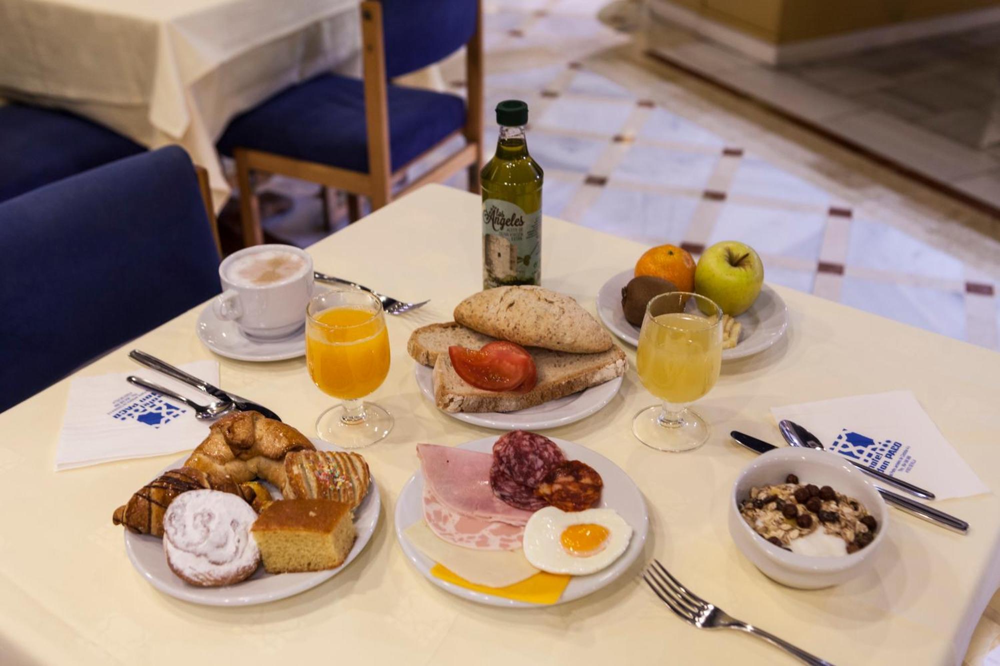 Don Paco Hotel 3*