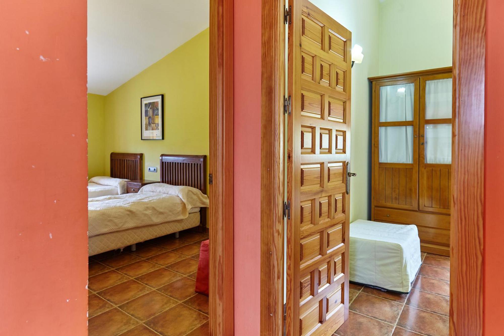 La Aldeilla Holiday home *