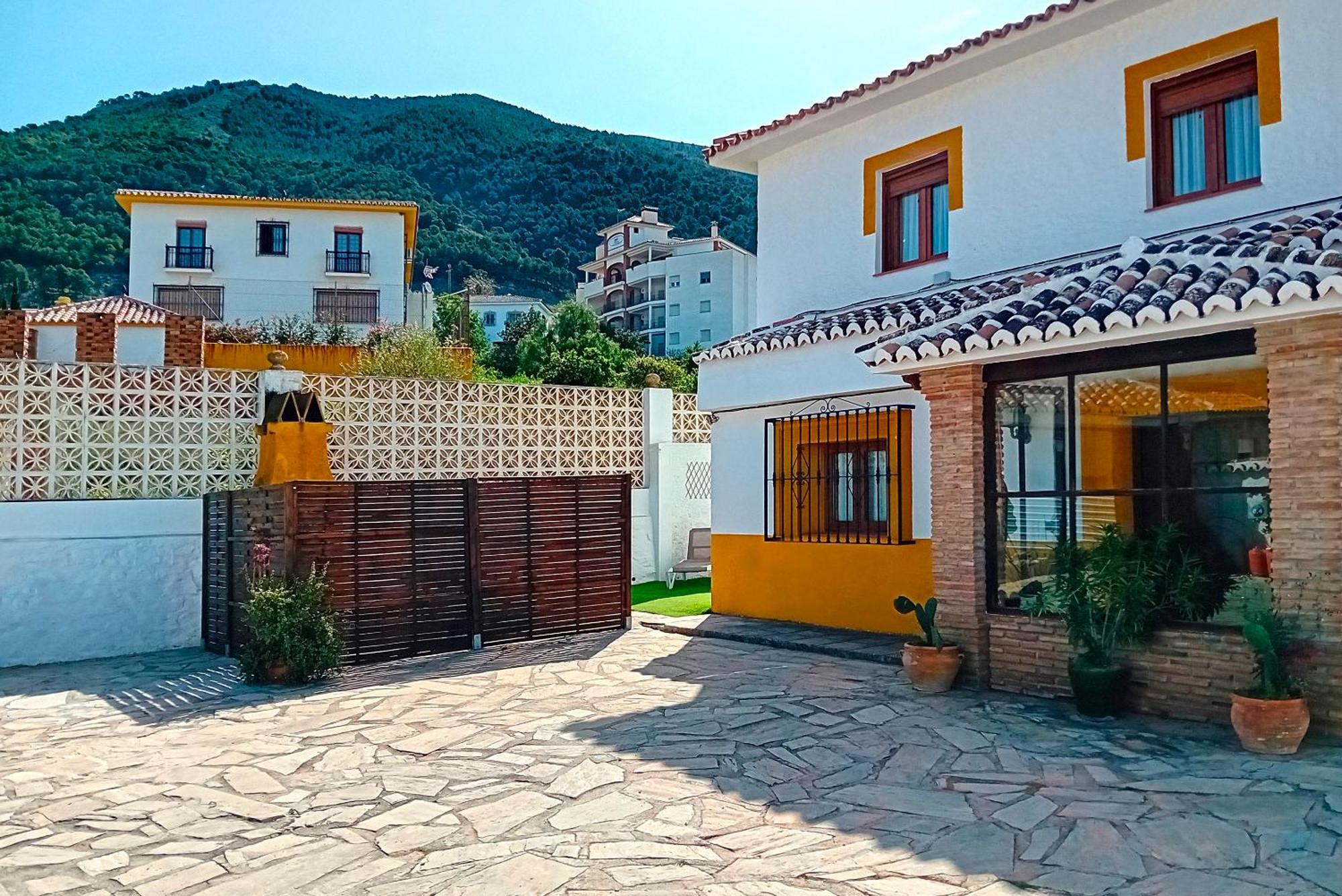 Casa Patio De Naranjos Piscina Privada Alcaucin