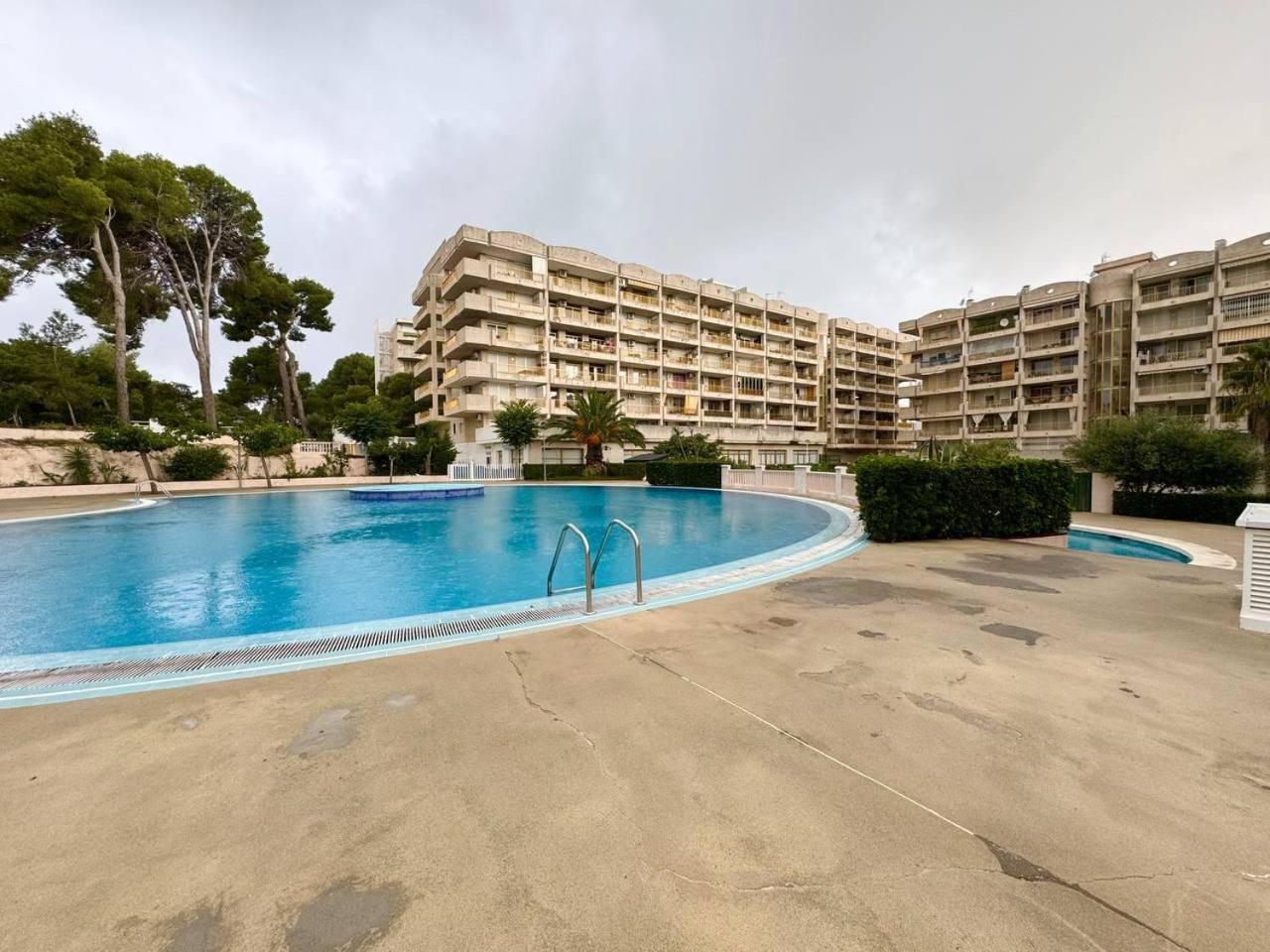 Apartsalou Masia Apartment *