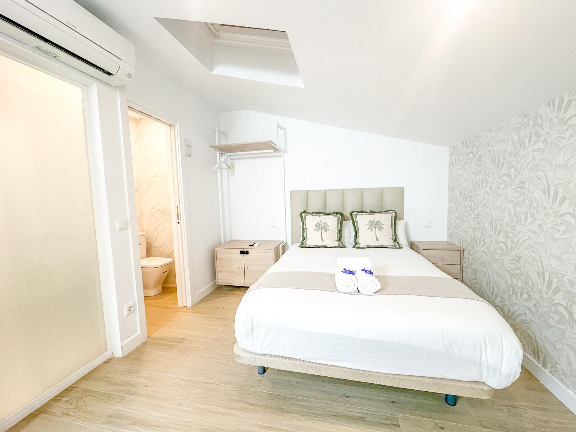 Andres Tamayo Av America Apartamento Madrid