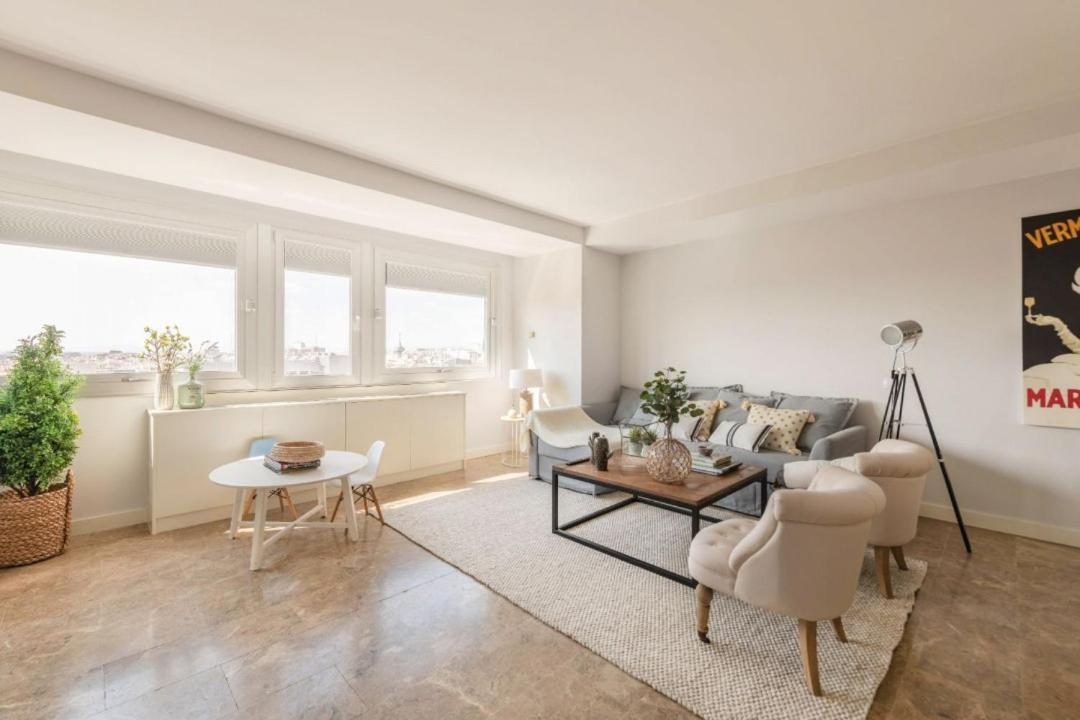 Apartment 1 Bedroom 1 Bathroom Furnished - Justicia - Incredible Views - Mintystay Madrid