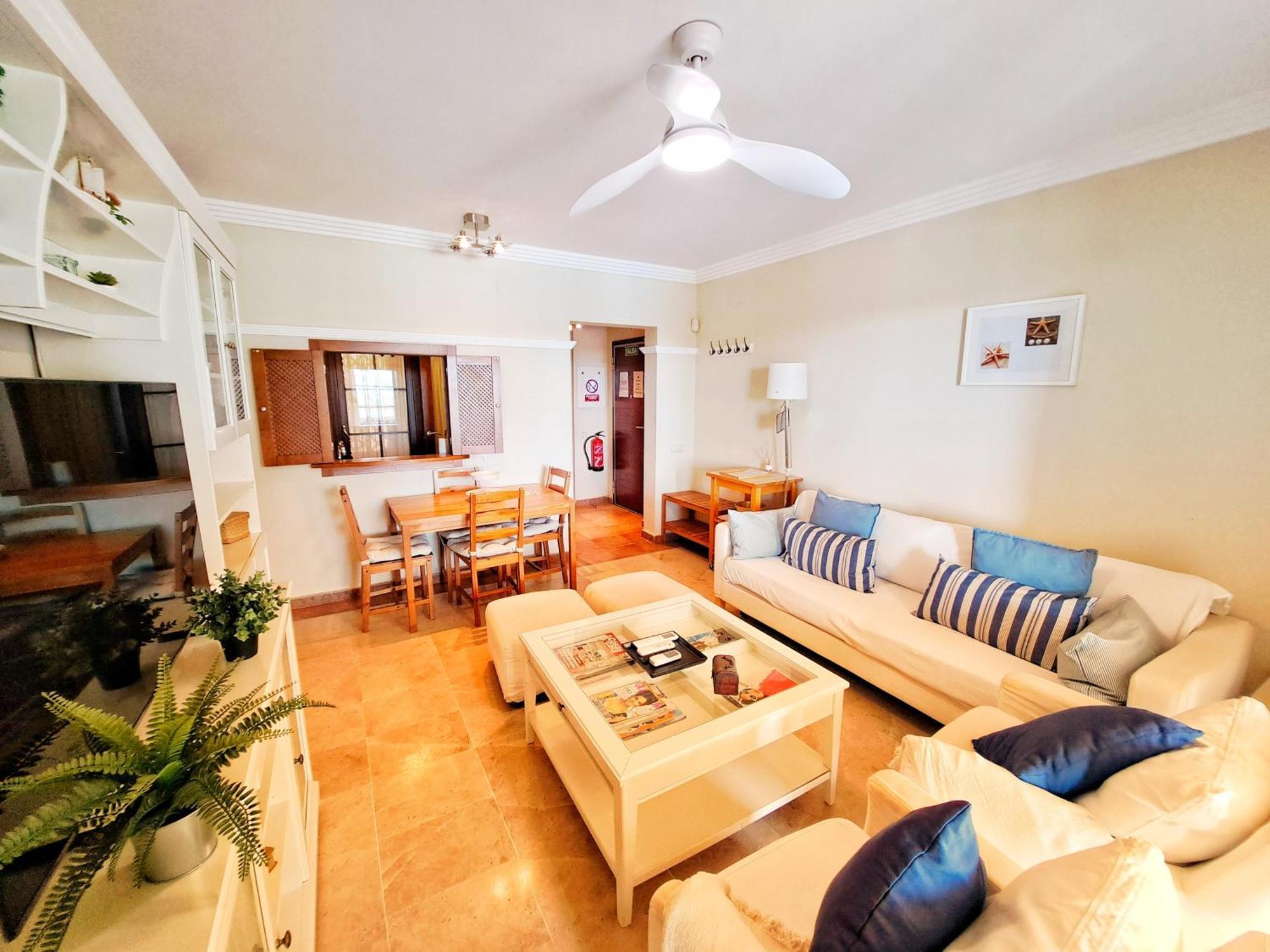 Pelícanos, Playa Apartamento